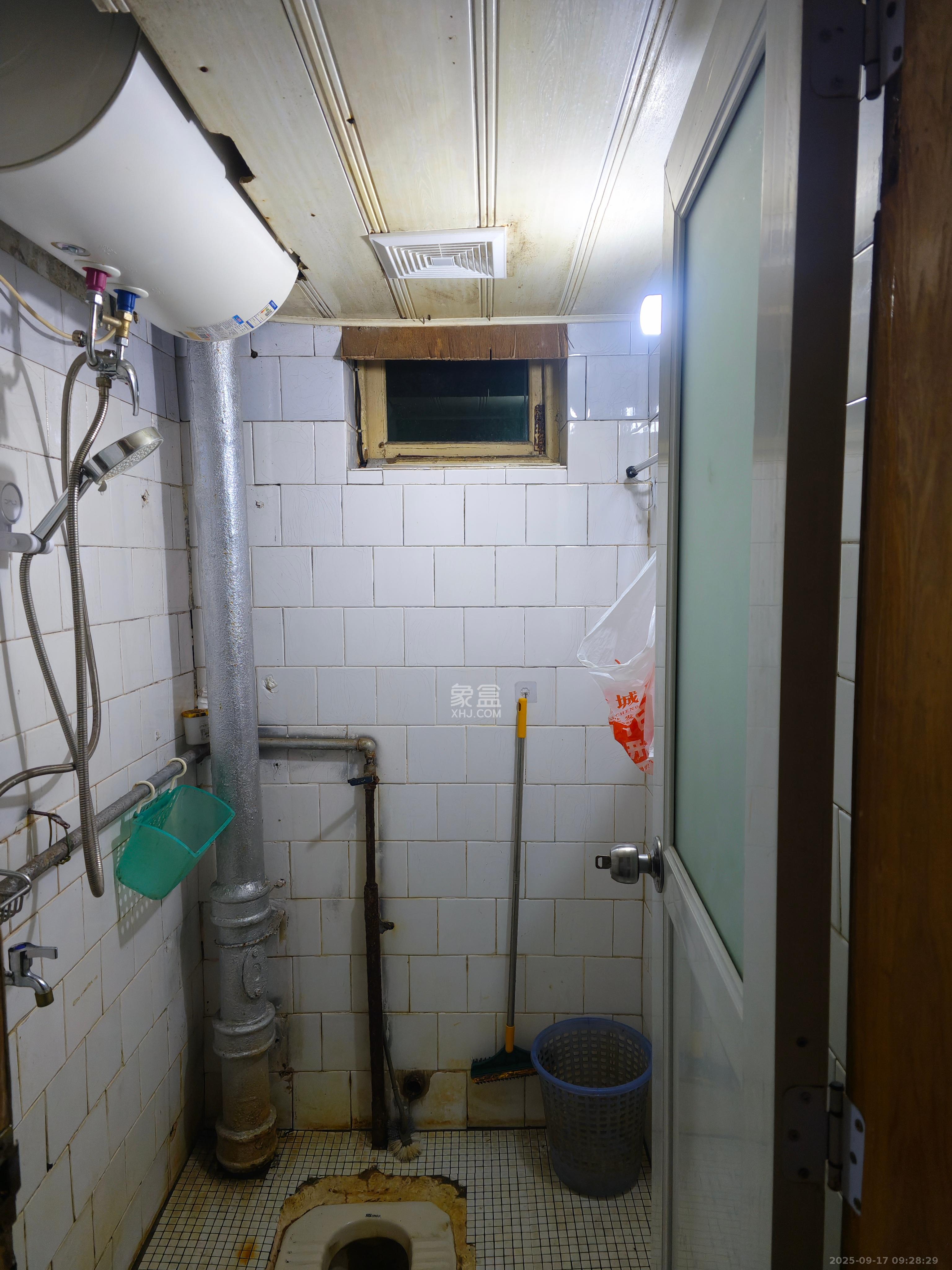 红旗区二片 2室1厅1卫 1500.0元/月 红旗区二片 2室1厅1卫 1500.0元/月室内图