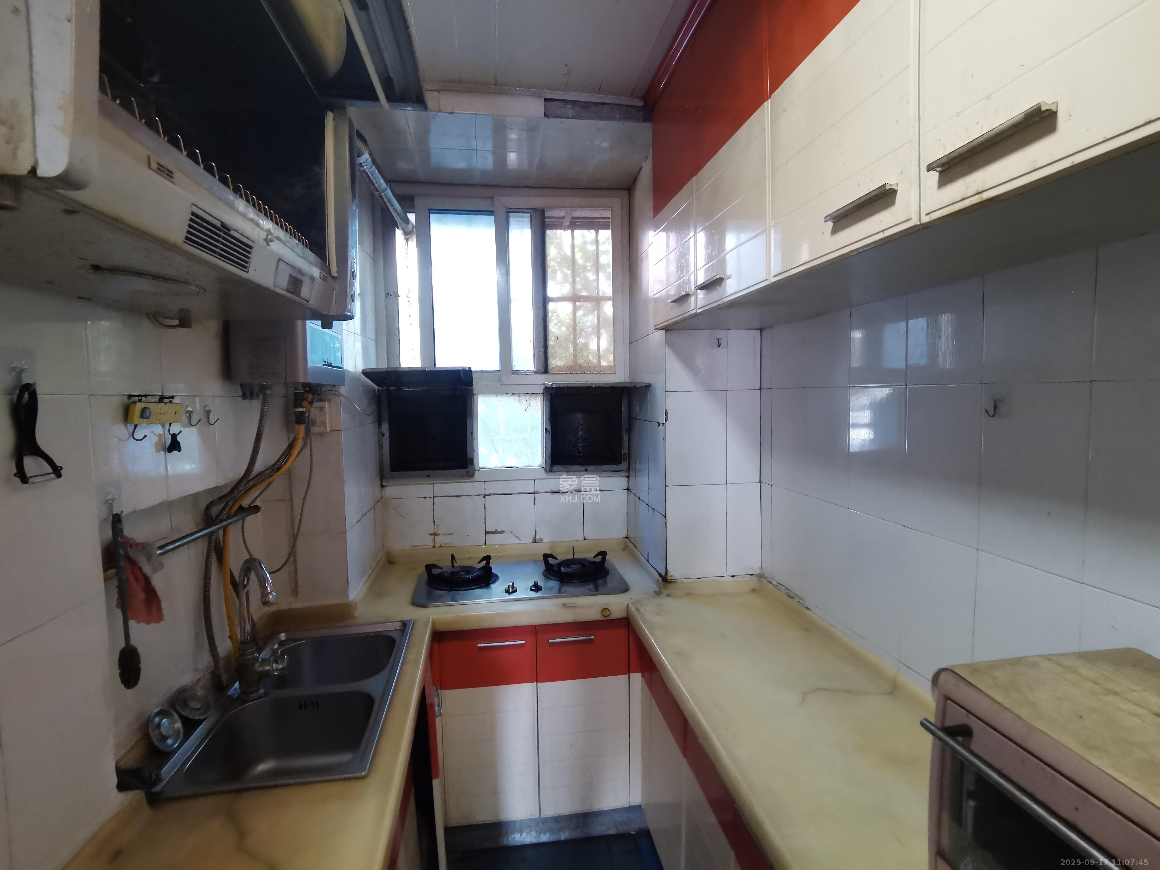 桔园小区1-8片 3室1厅1卫 1500.0元/月 桔园小区1-8片 3室1厅1卫 1500.0元/月室内图