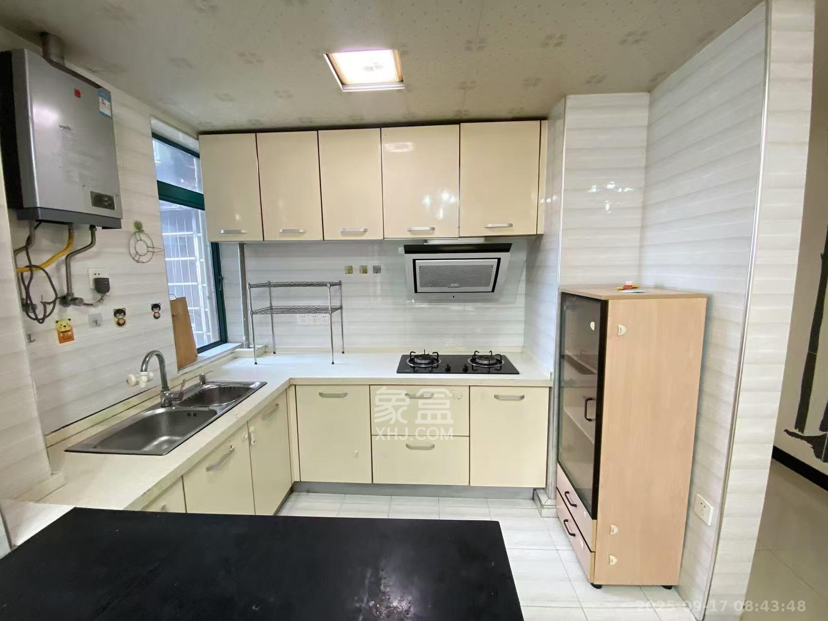 才子佳苑一期/二期  3室2厅1卫    2200.0元/月室内图