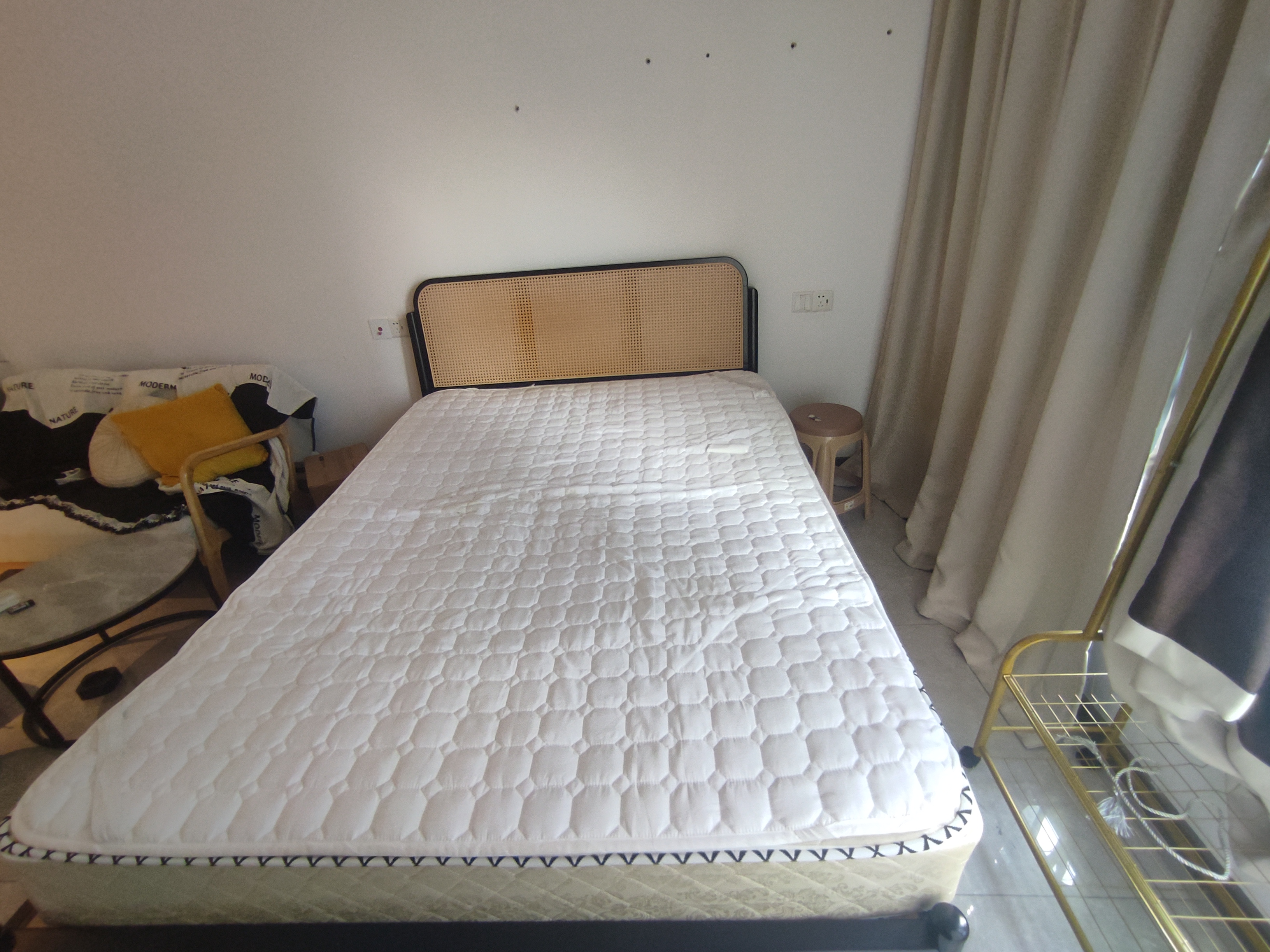 龙湖光年  1室1厅1卫    1700.0元/月室内图