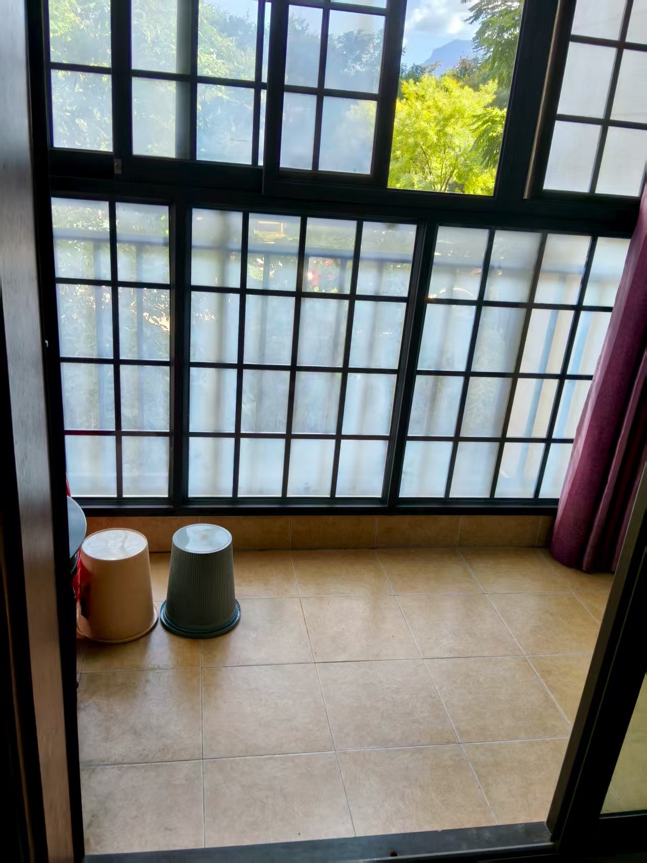 蓝色港湾  2室2厅1卫    1300.0元/月 蓝色港湾  2室2厅1卫    1300.0元/月室内图