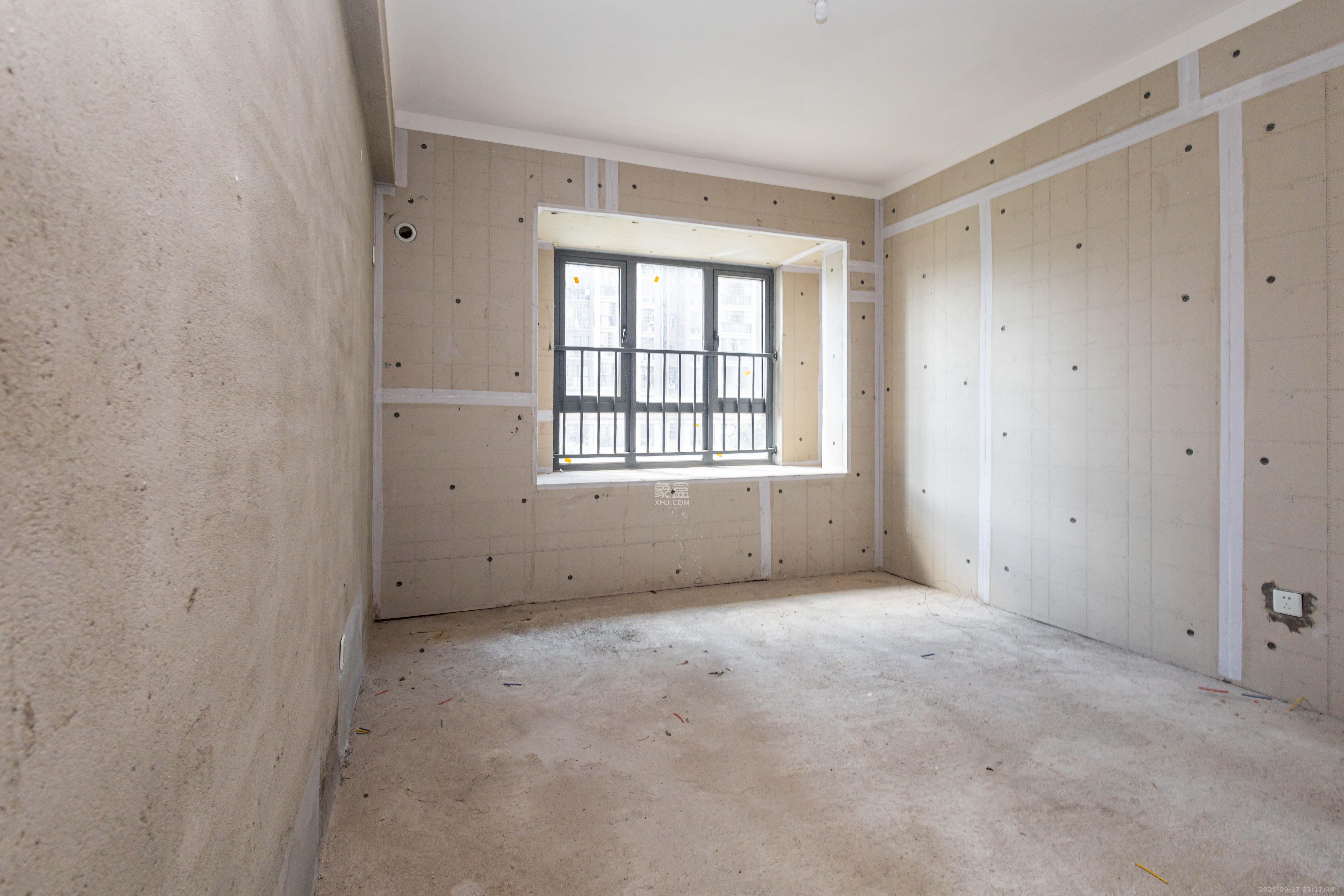 悦海豪庭 4室2厅2卫 75.0万 悦海豪庭 4室2厅2卫 75.0万卧室