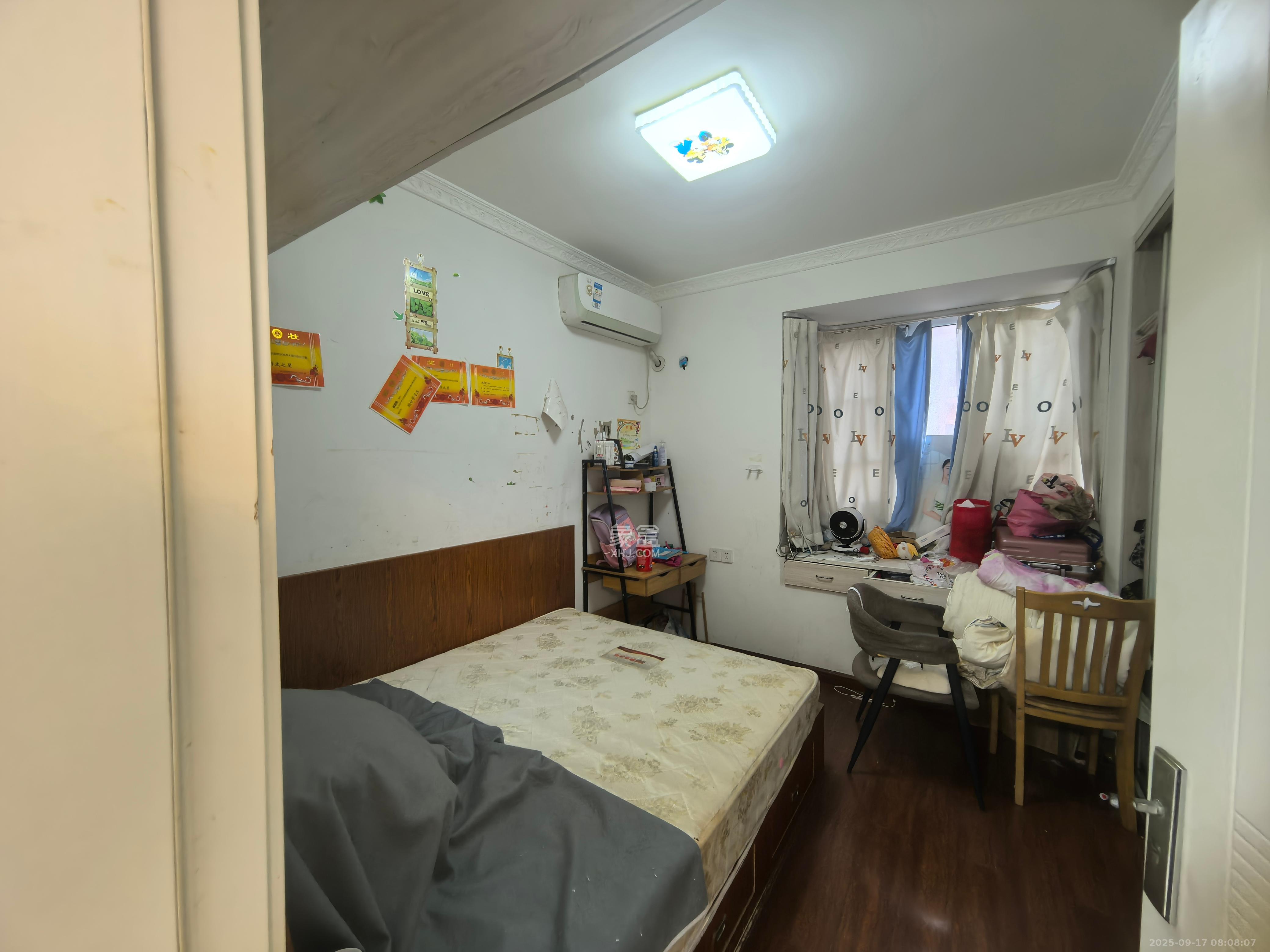 丽发新城  2室2厅1卫    1700.0元/月室内图