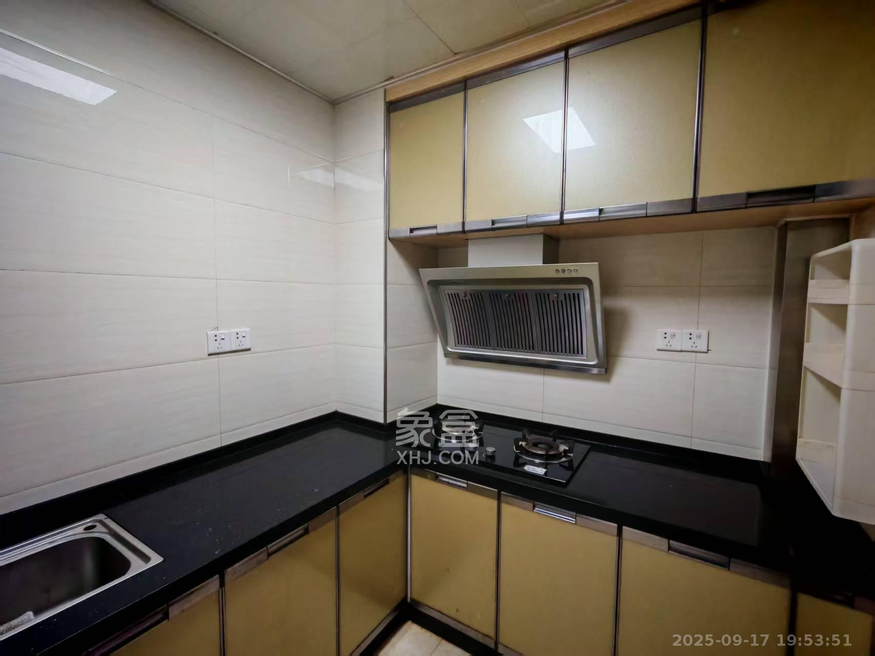 和沁园  2室1厅1卫    1800.0元/月室内图