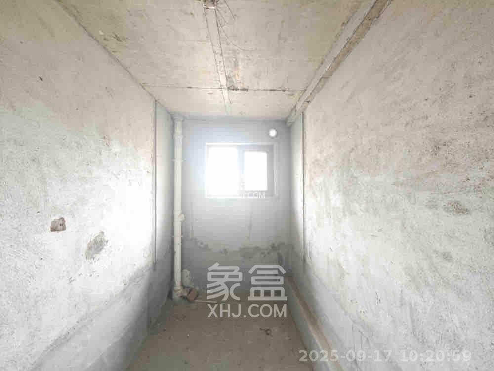 湘核新家园 5室3厅1卫 2000.0元/月 湘核新家园 5室3厅1卫 2000.0元/月室内图