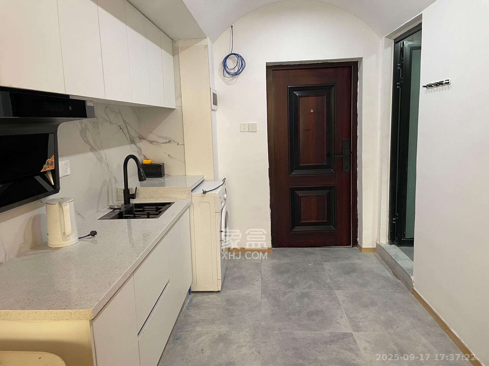 YO领域(领御大厦) 1室1厅1卫 2000.0元/月 YO领域(领御大厦) 1室1厅1卫 2000.0元/月室内图