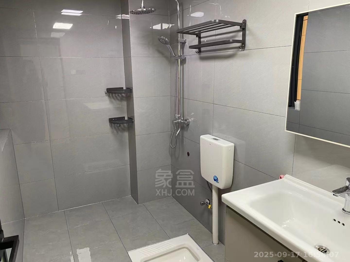 山水豪庭 2室1厅1卫 1800.0元/月 山水豪庭 2室1厅1卫 1800.0元/月小区图