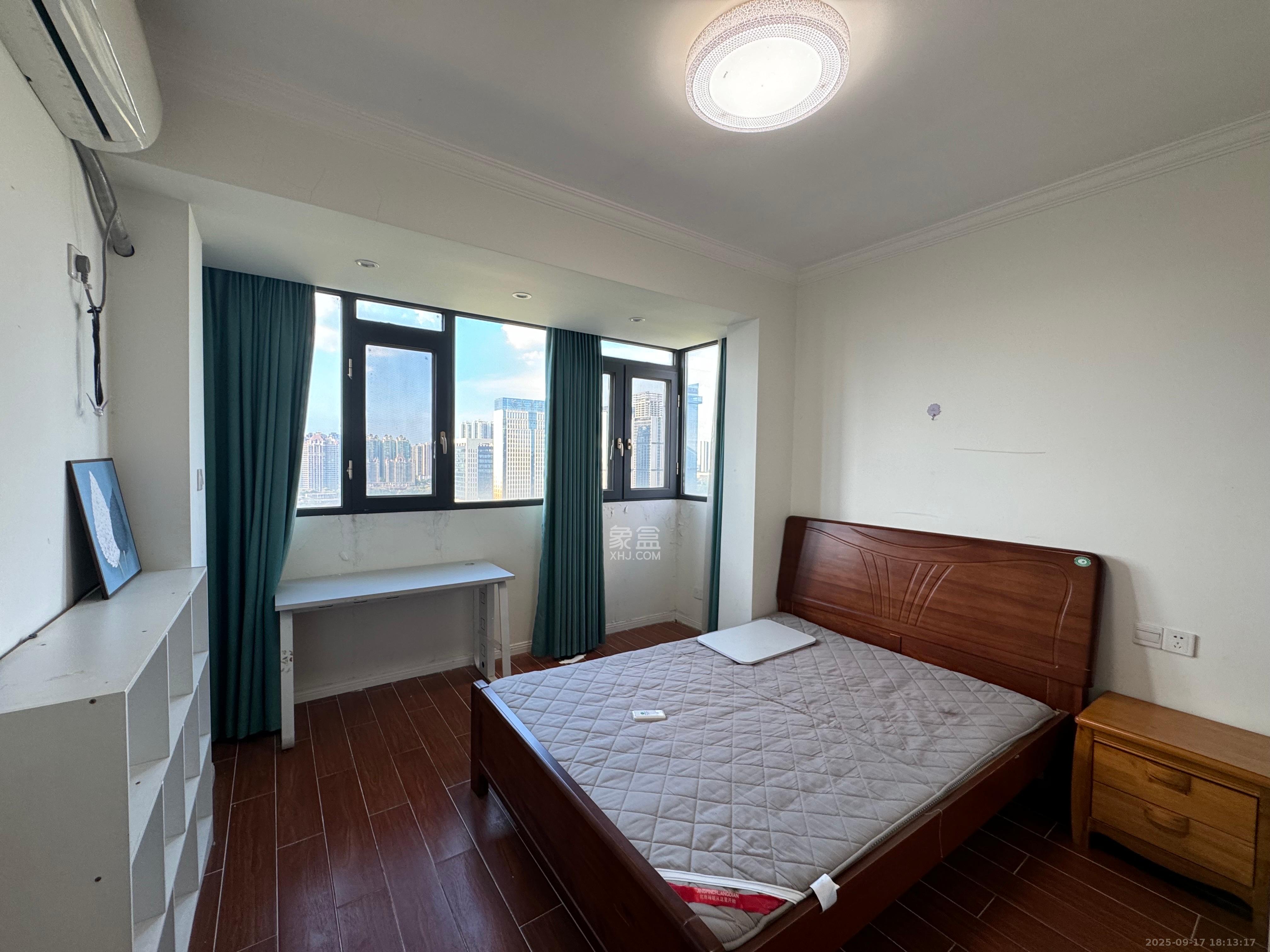 金轮星光名座 3室2厅1卫 2500.0元/月 金轮星光名座 3室2厅1卫 2500.0元/月室内图