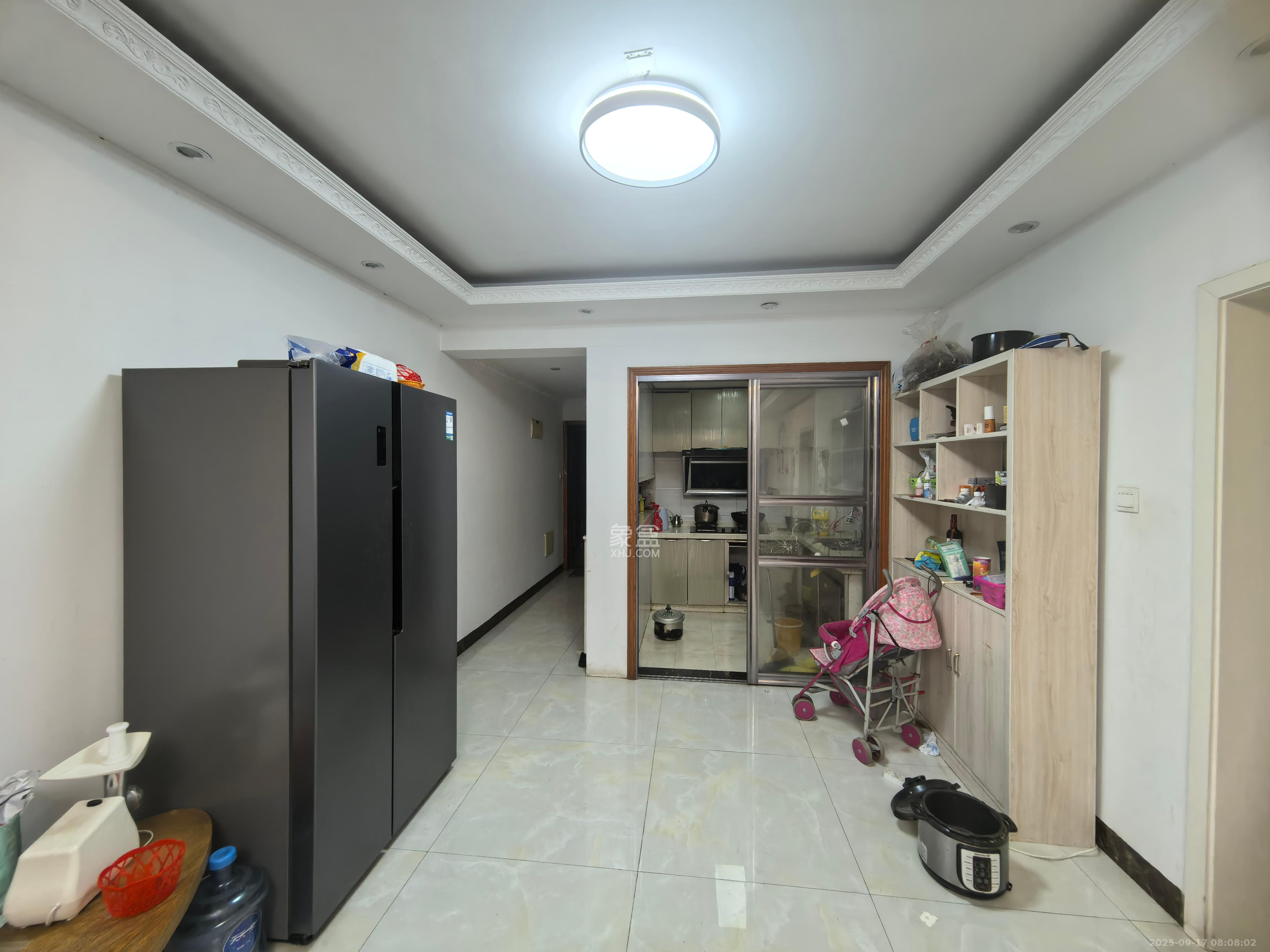 丽发新城 2室2厅1卫 1700.0元/月 丽发新城 2室2厅1卫 1700.0元/月室内图