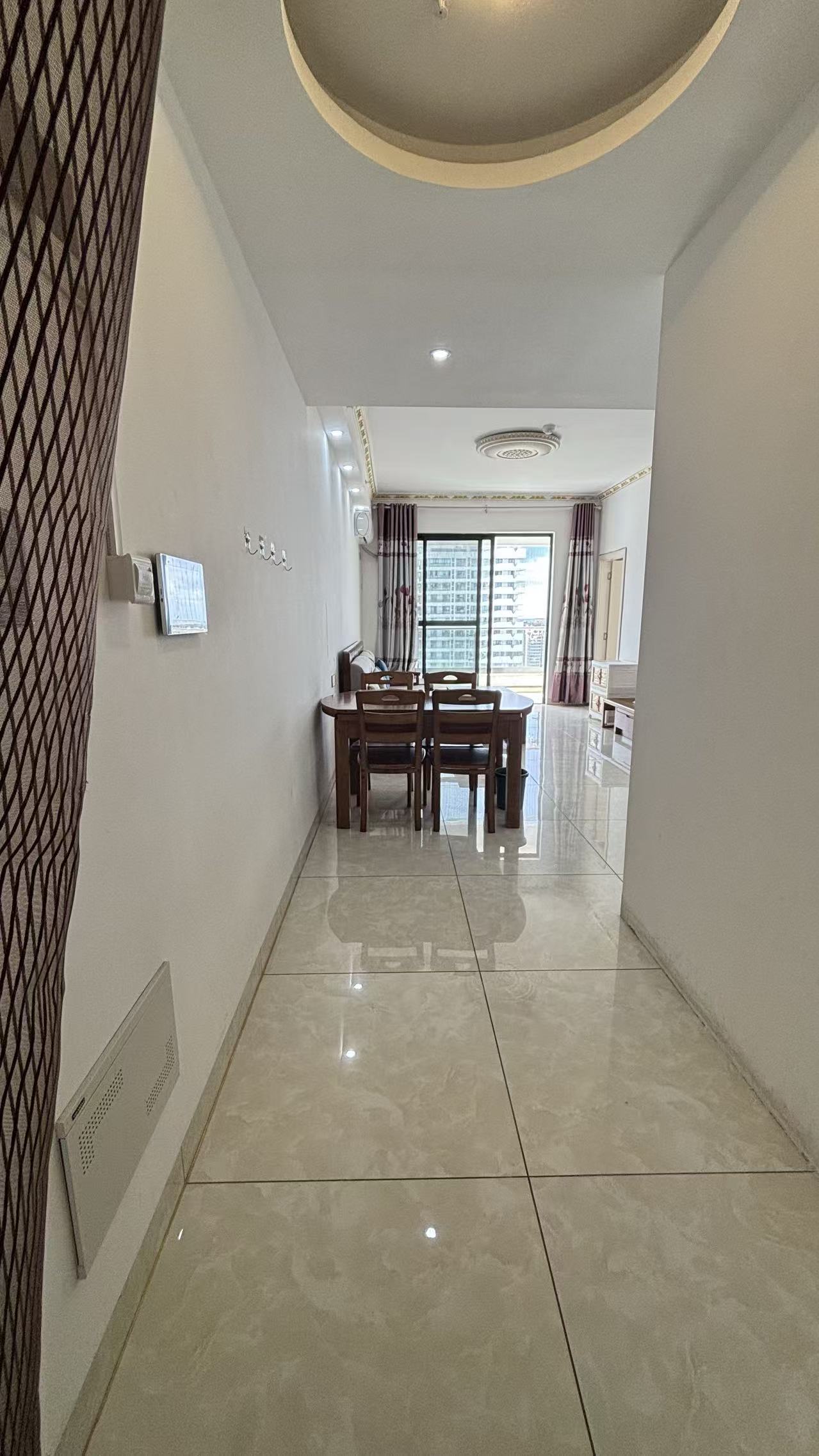 远大购物广场  2室2厅1卫    1900.0元/月 远大购物广场  2室2厅1卫    1900.0元/月室内图