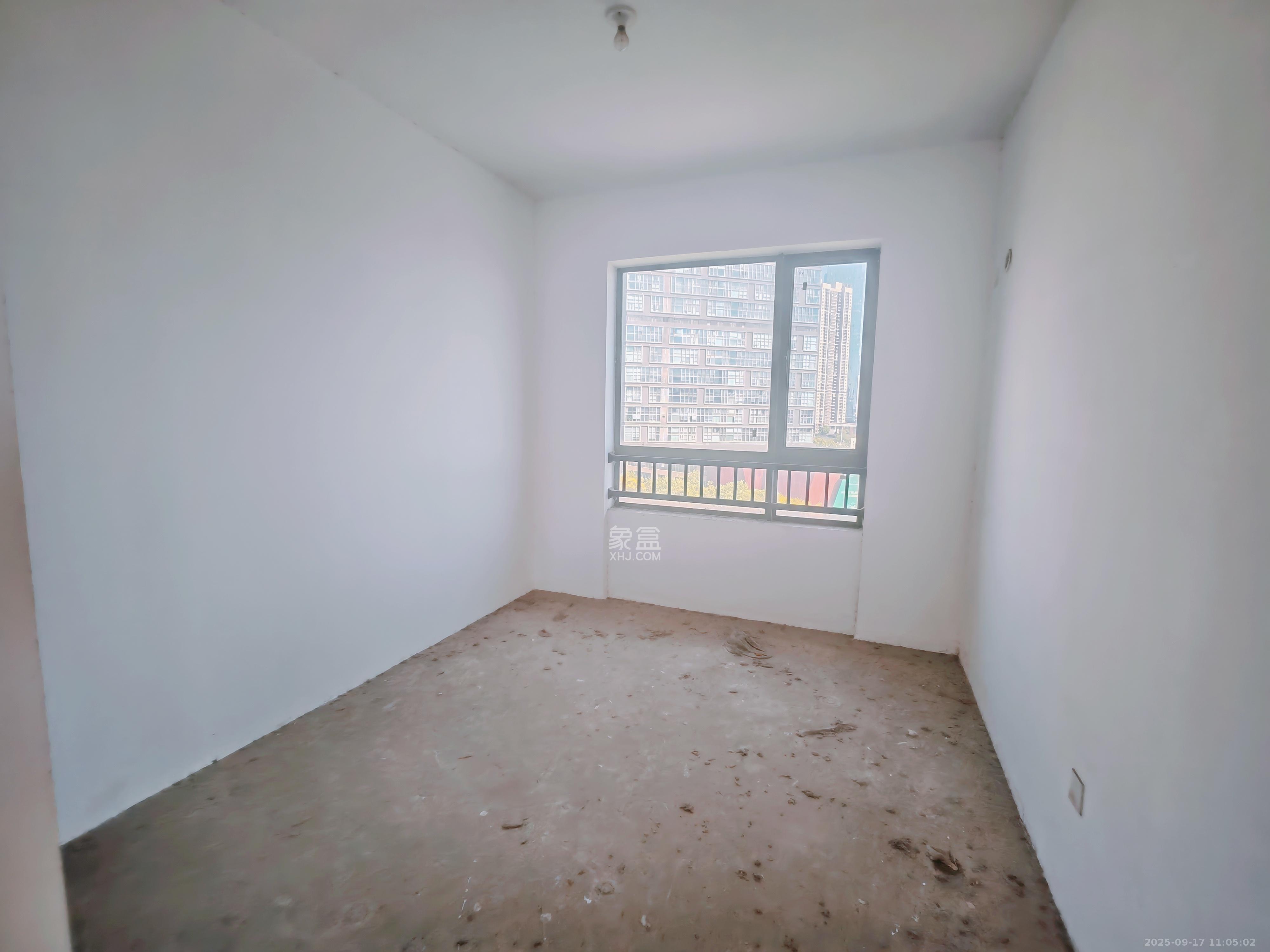 世茂外滩里(世茂铂翠湾三期) 4室2厅2卫 3500.0元/月 世茂外滩里(世茂铂翠湾三期) 4室2厅2卫 3500.0元/月室内图