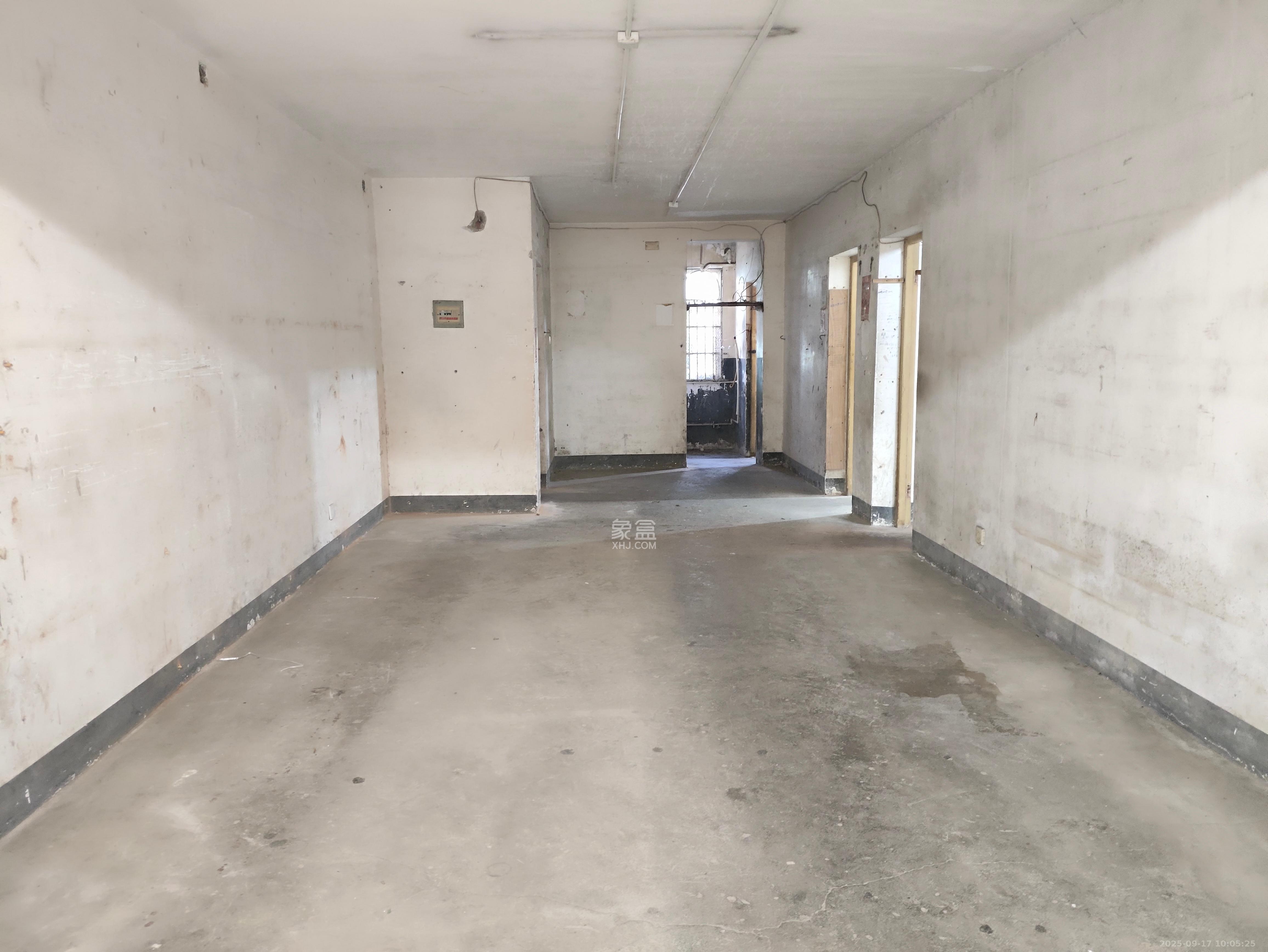 广厦新村  1室2厅1卫    3000.0元/月 广厦新村  1室2厅1卫    3000.0元/月室内图