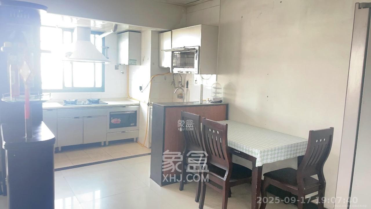 香格里嘉园  3室2厅2卫    2800.0元/月室内图