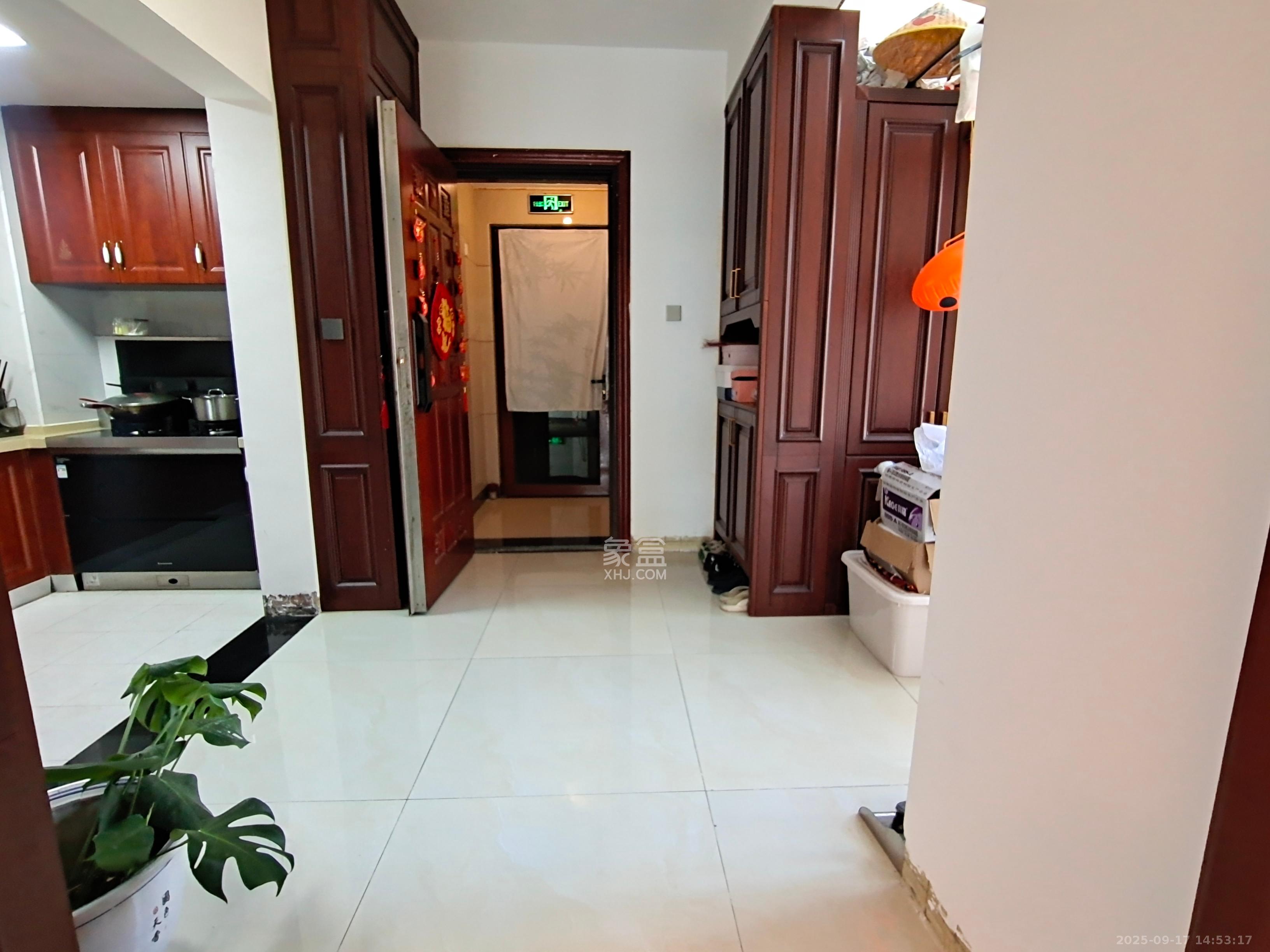 恒大绿洲  3室2厅2卫    3600.0元/月室内图