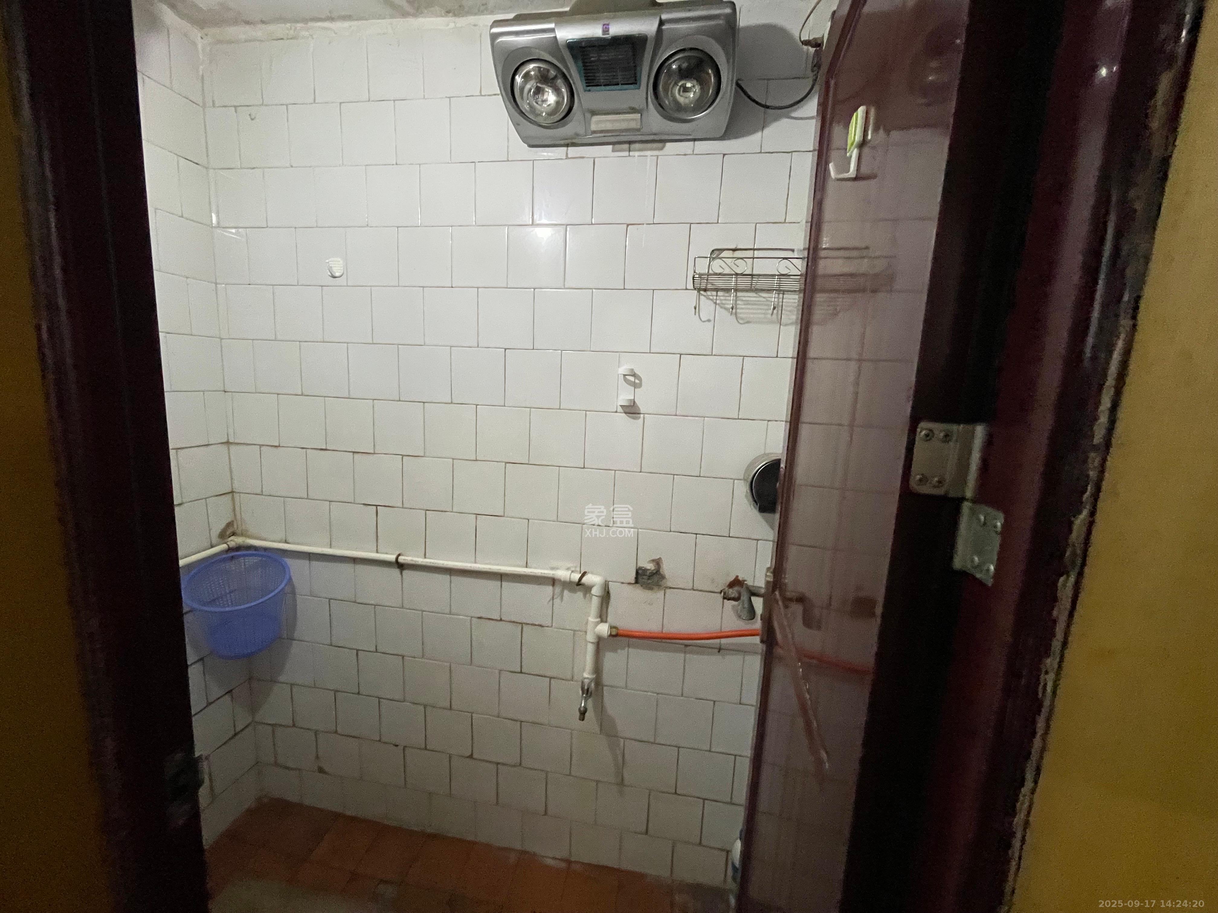 红旗区四片 2室1厅1卫 1400.0元/月 红旗区四片 2室1厅1卫 1400.0元/月室内图