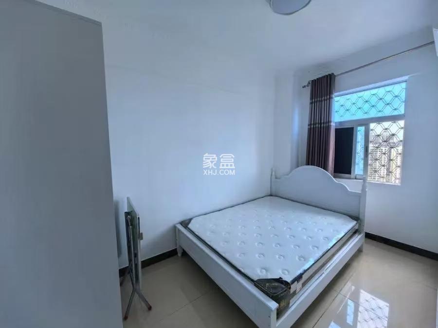 宝迪花苑 4室2厅3卫 240.0万 宝迪花苑 4室2厅3卫 240.0万室内图