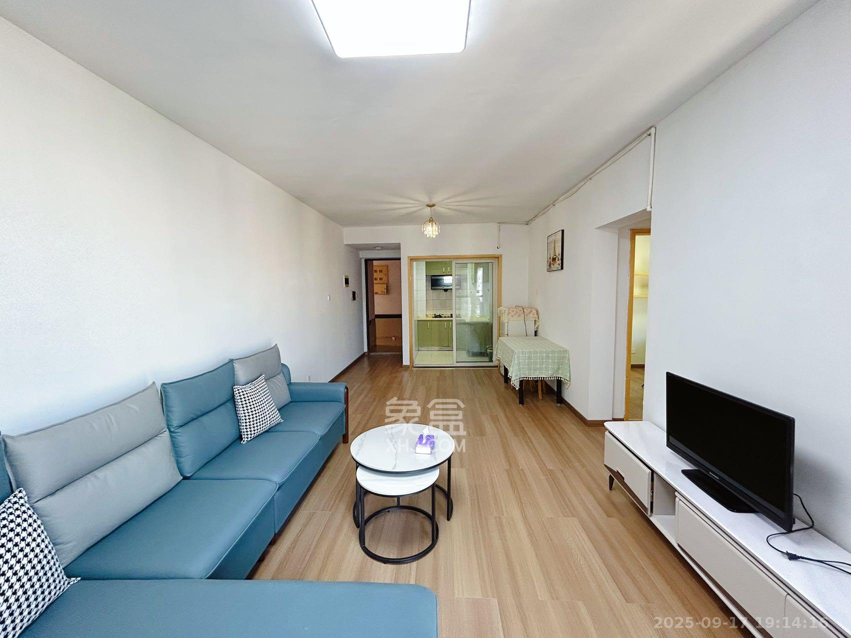 滨江君悦香邸  2室1厅1卫    2300.0元/月室内图