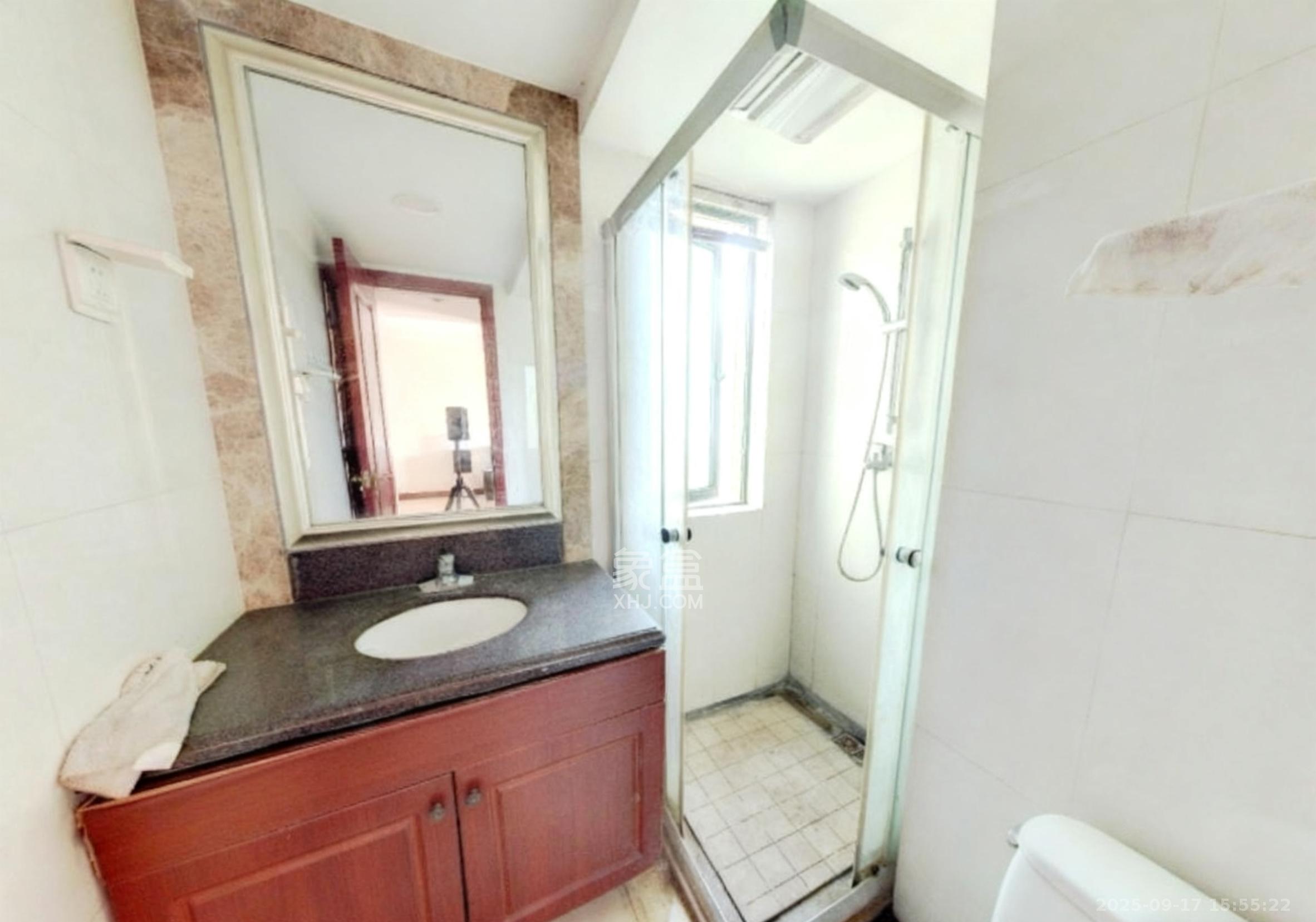 恒大城  2室2厅1卫    2200.0元/月 恒大城  2室2厅1卫    2200.0元/月室内图