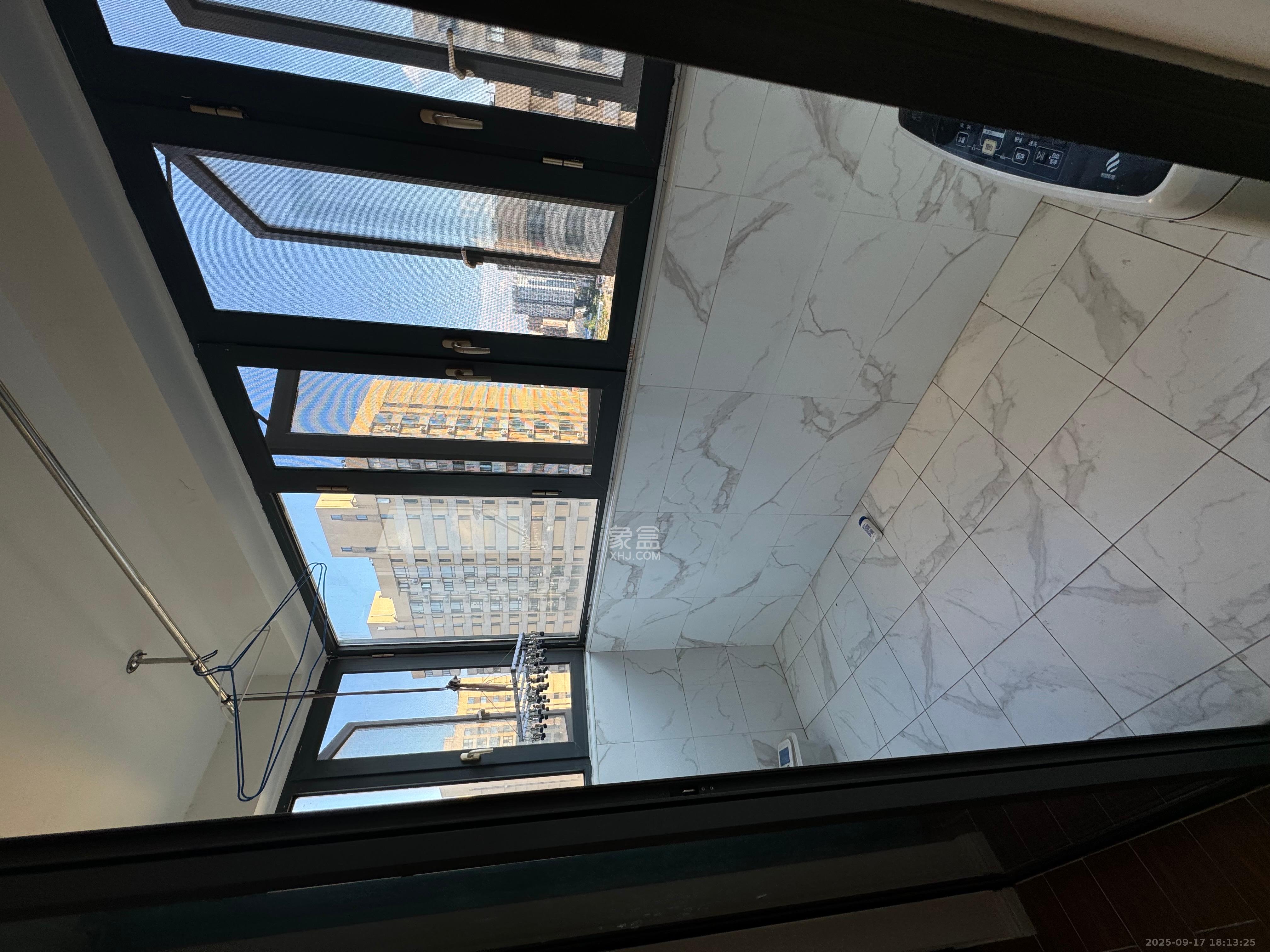 金轮星光名座 3室2厅1卫 2500.0元/月 金轮星光名座 3室2厅1卫 2500.0元/月室内图