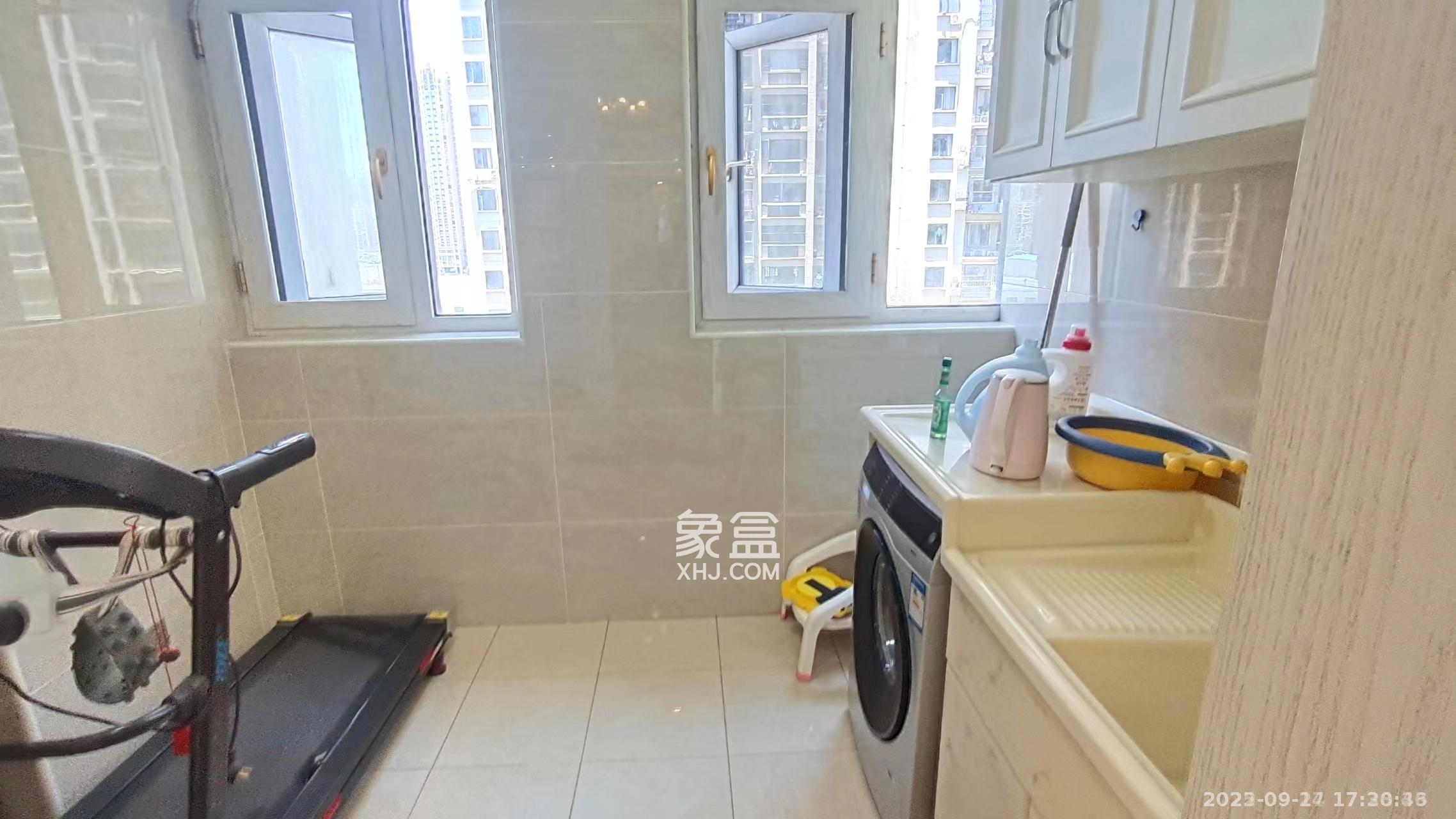 阳光丽城一期  4室2厅2卫    6000.0元/月 阳光丽城一期  4室2厅2卫    6000.0元/月室内图