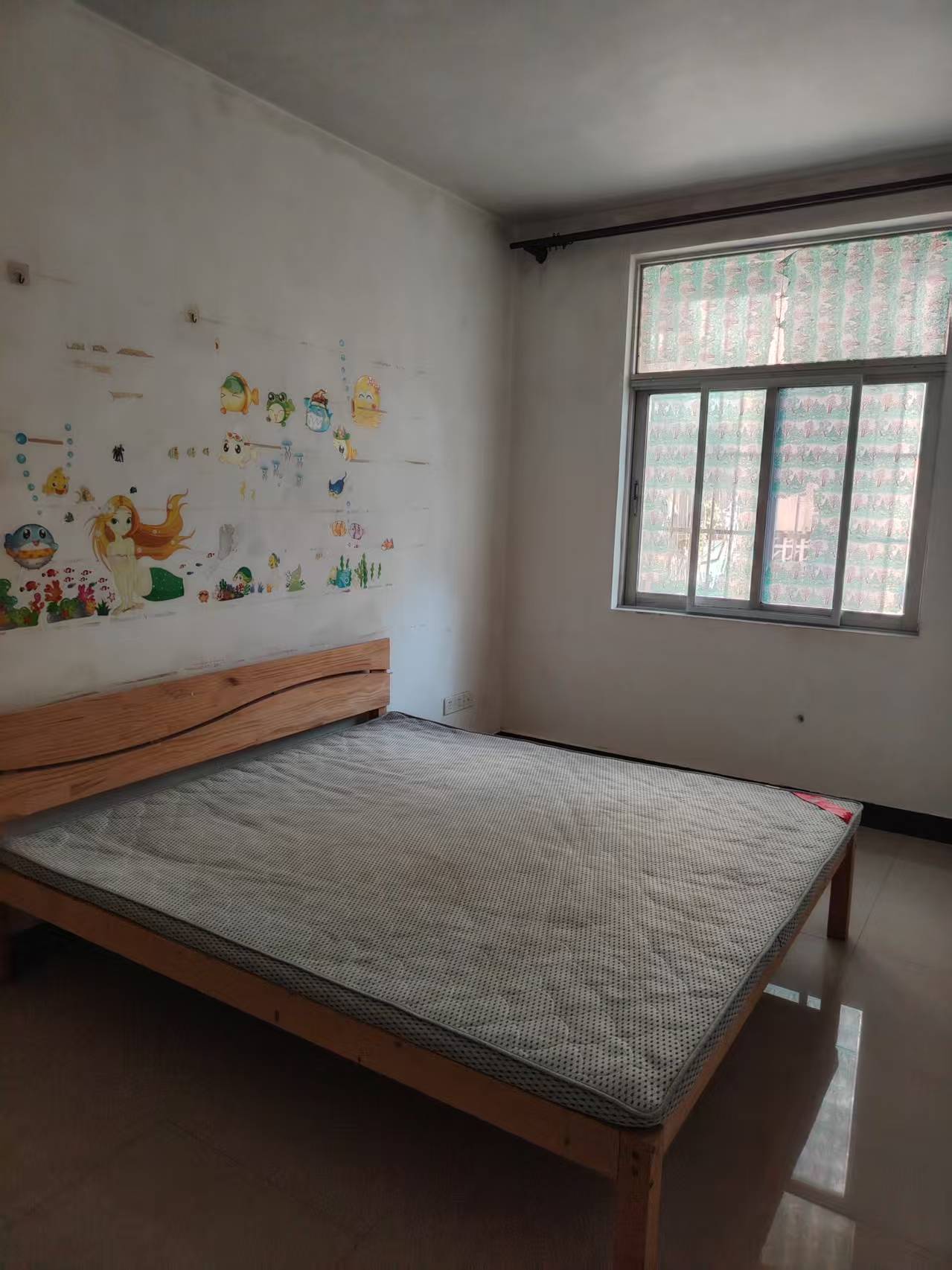 天福新村  3室2厅1卫    1700.0元/月室内图