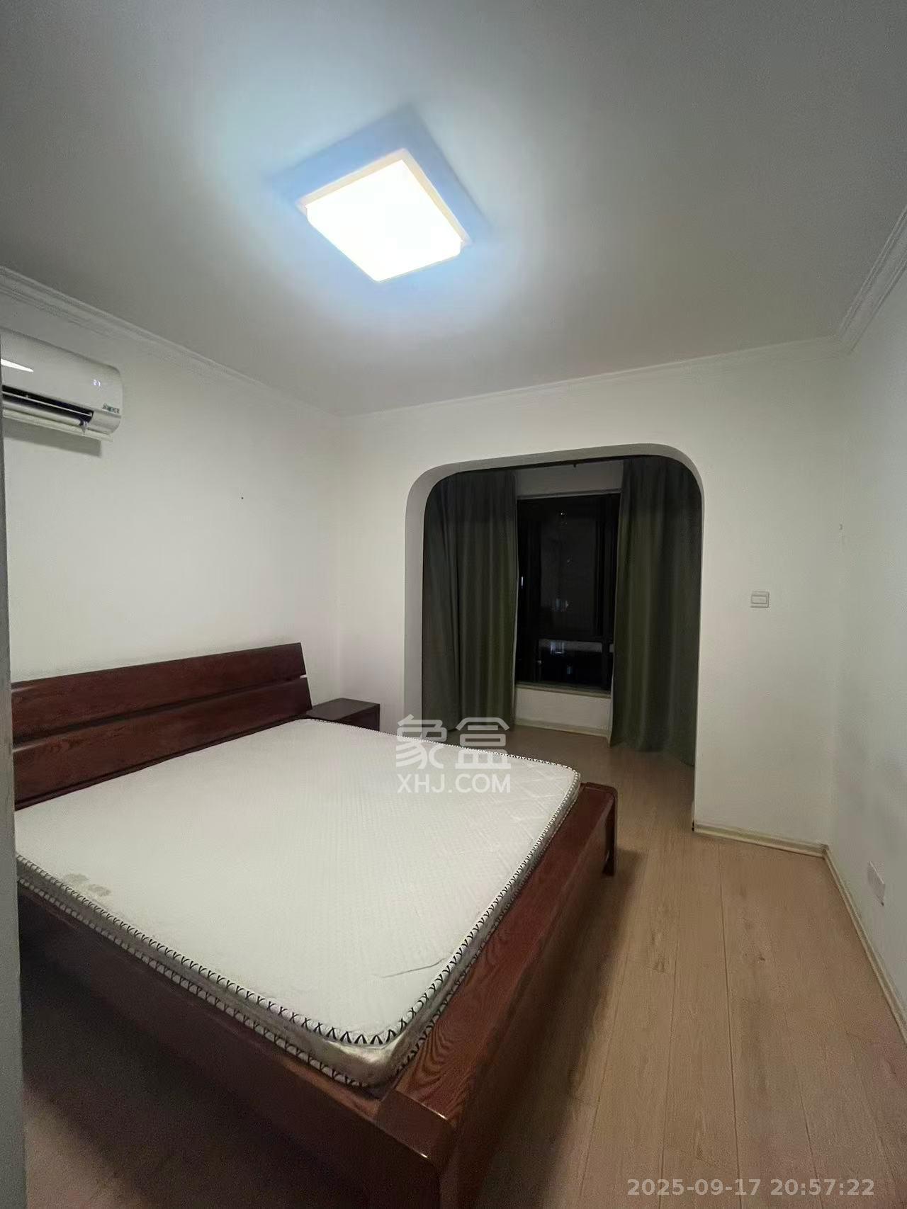 鑫远湘府华城  3室2厅1卫    2500.0元/月室内图