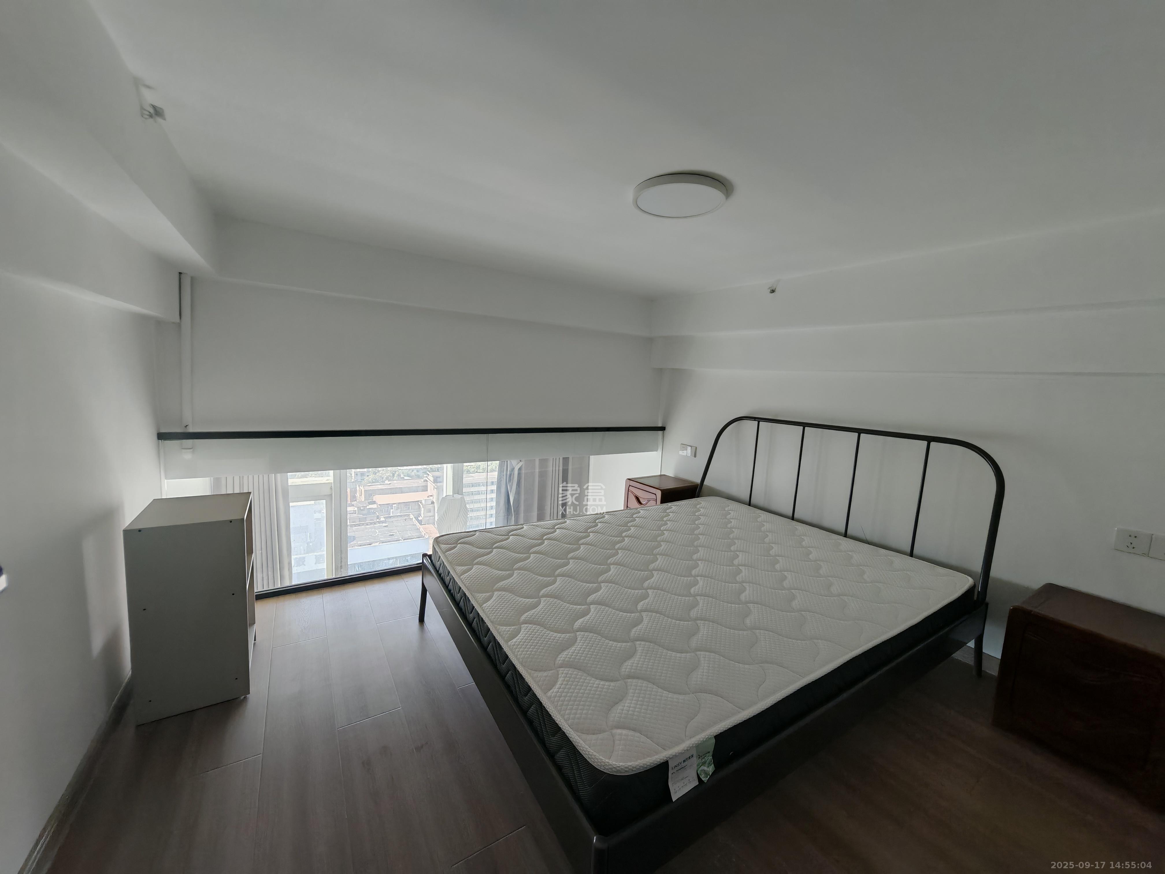 敬天广场  2室1厅1卫    2300.0元/月室内图