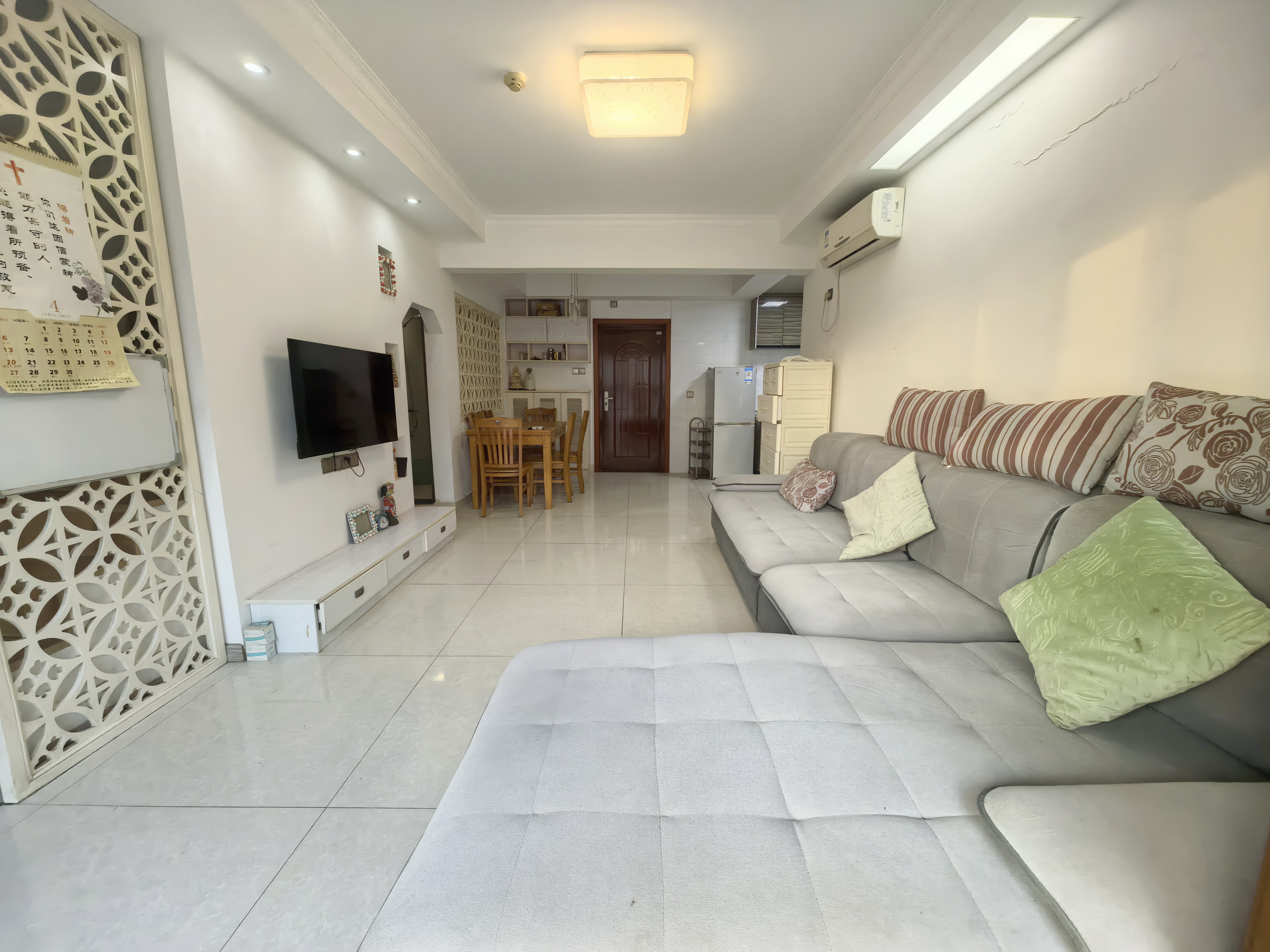 高盛澧园一二期  2室2厅2卫    1400.0元/月室内图