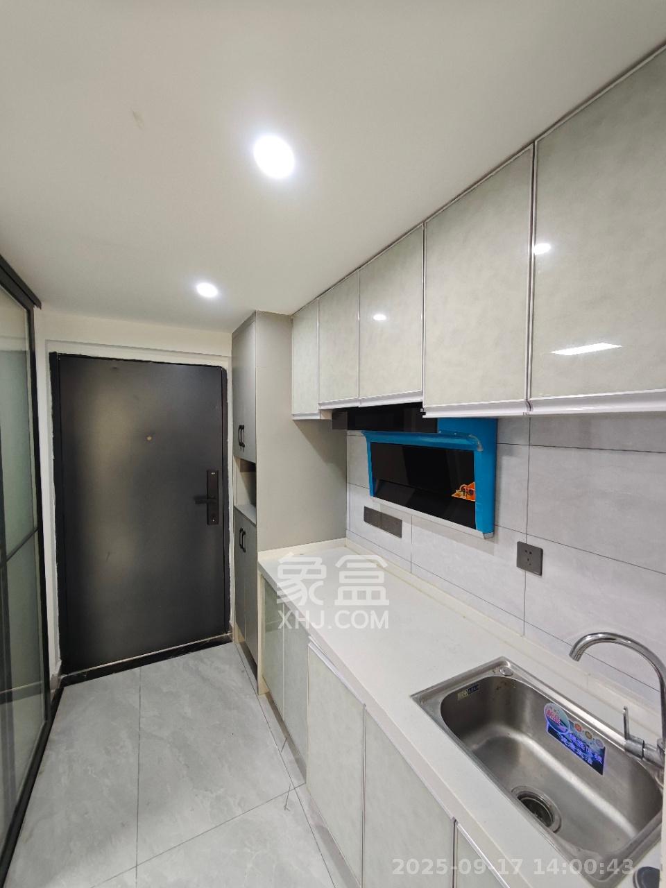 紫鑫中央广场(高铁新城) 2室2厅1卫 1600.0元/月 紫鑫中央广场(高铁新城) 2室2厅1卫 1600.0元/月室内图