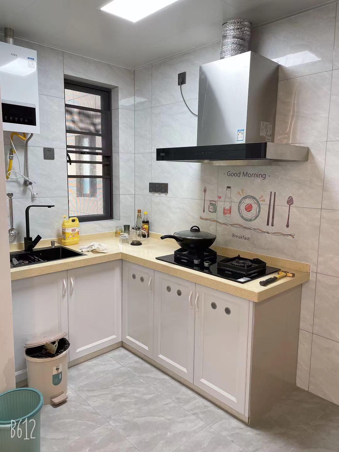 绿地海德公馆  3室2厅2卫    3300.0元/月 绿地海德公馆  3室2厅2卫    3300.0元/月室内图