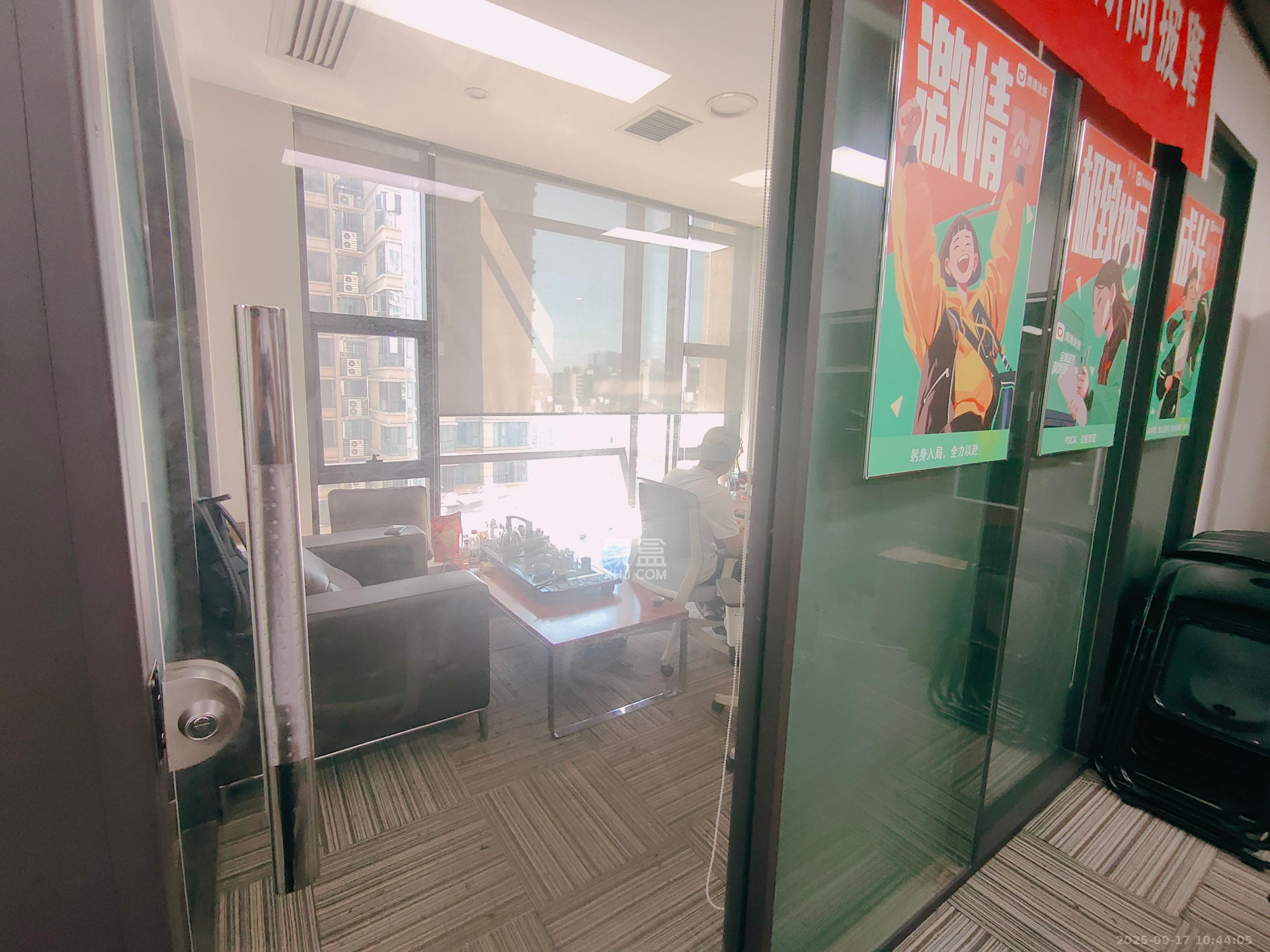 红橡华园(菲莎公馆)   105.0㎡      4800.0元/月室内图