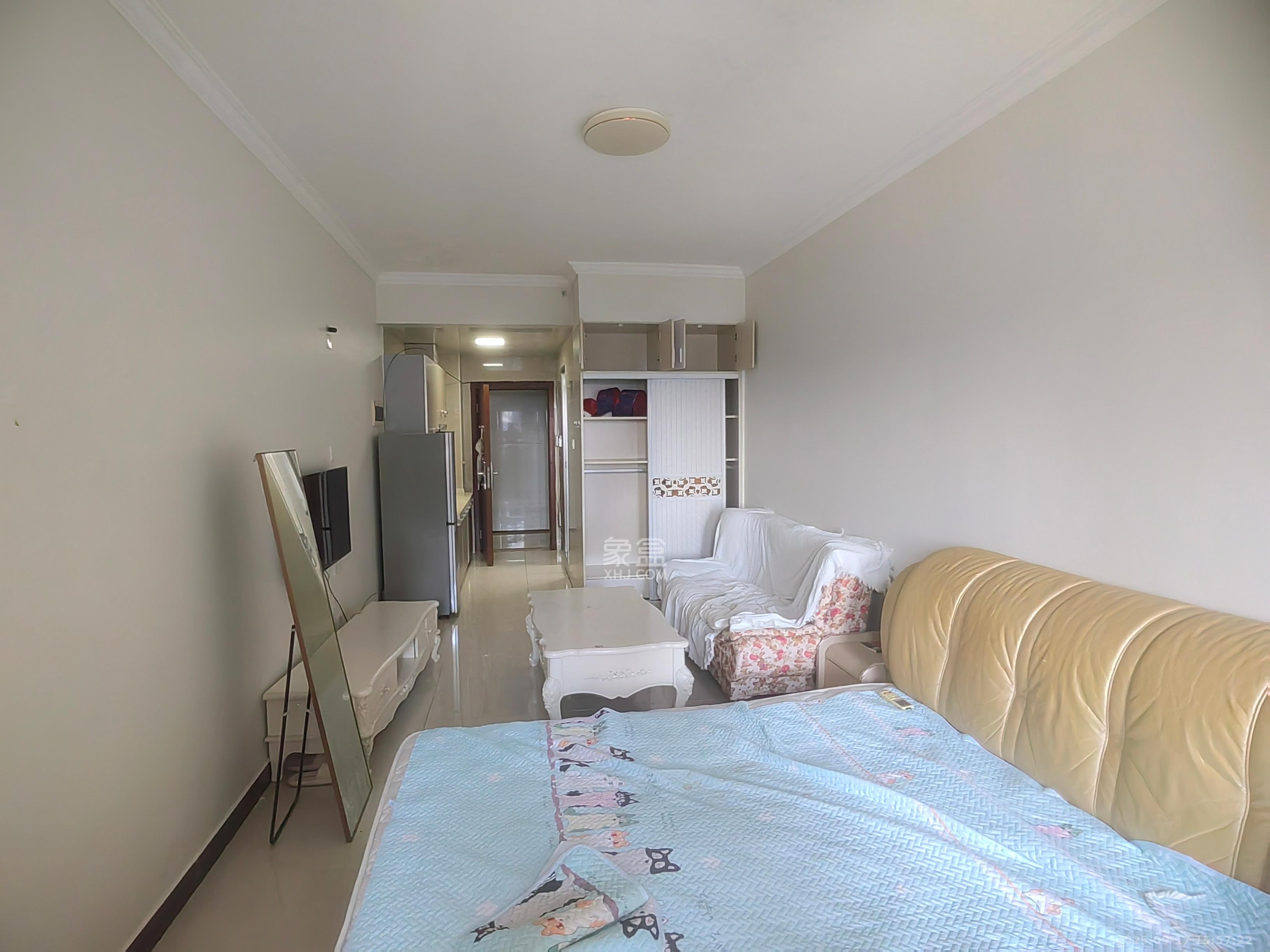 东怡外国（南湖一号)  1室1厅1卫    1600.0元/月室内图