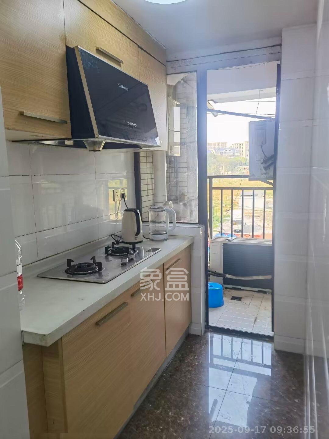 中信文化广场(中信新城二期) 2室2厅1卫 1400.0元/月 中信文化广场(中信新城二期) 2室2厅1卫 1400.0元/月室内图