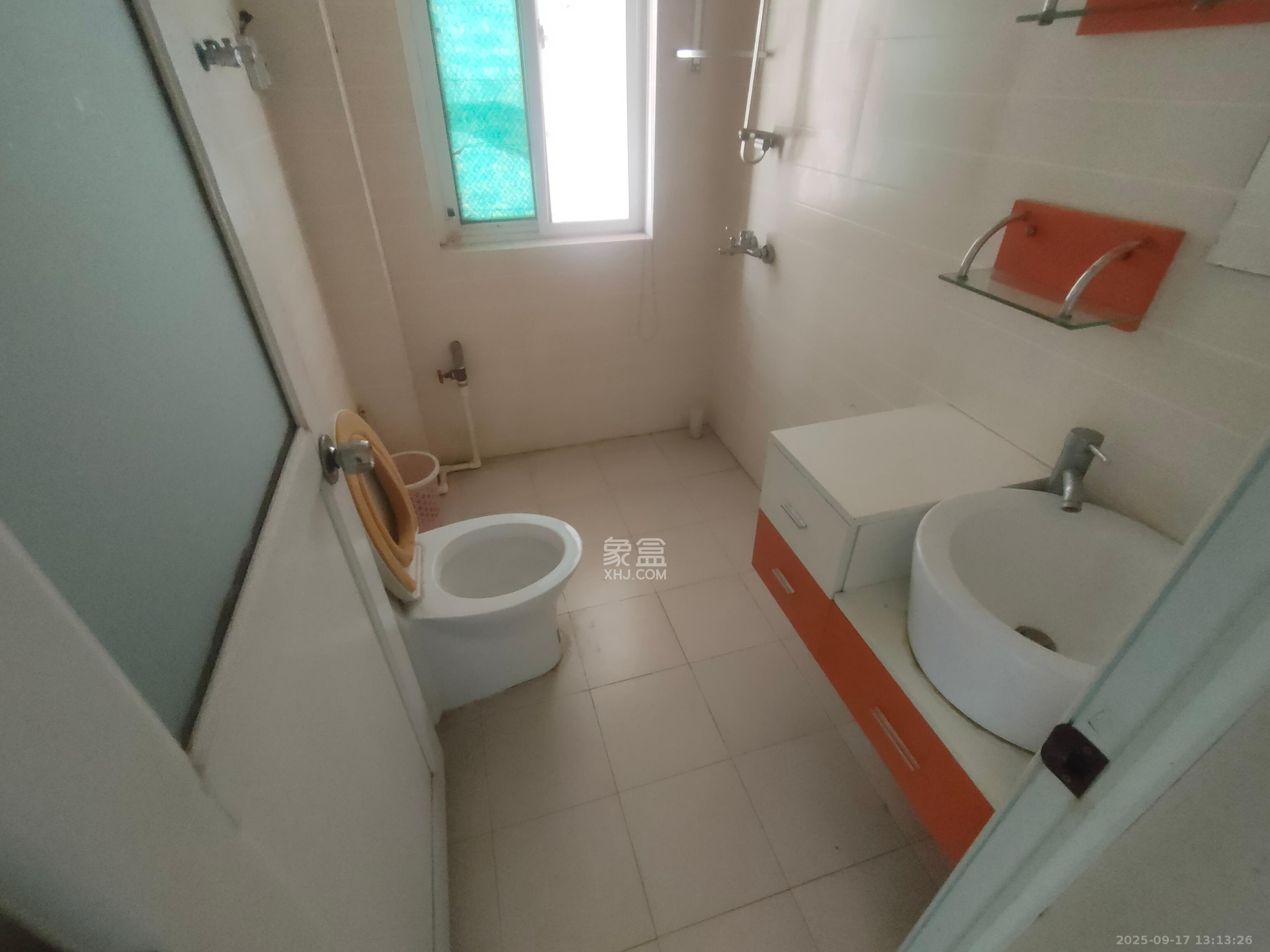 德馨园 3室2厅2卫 1500.0元/月 德馨园 3室2厅2卫 1500.0元/月室内图