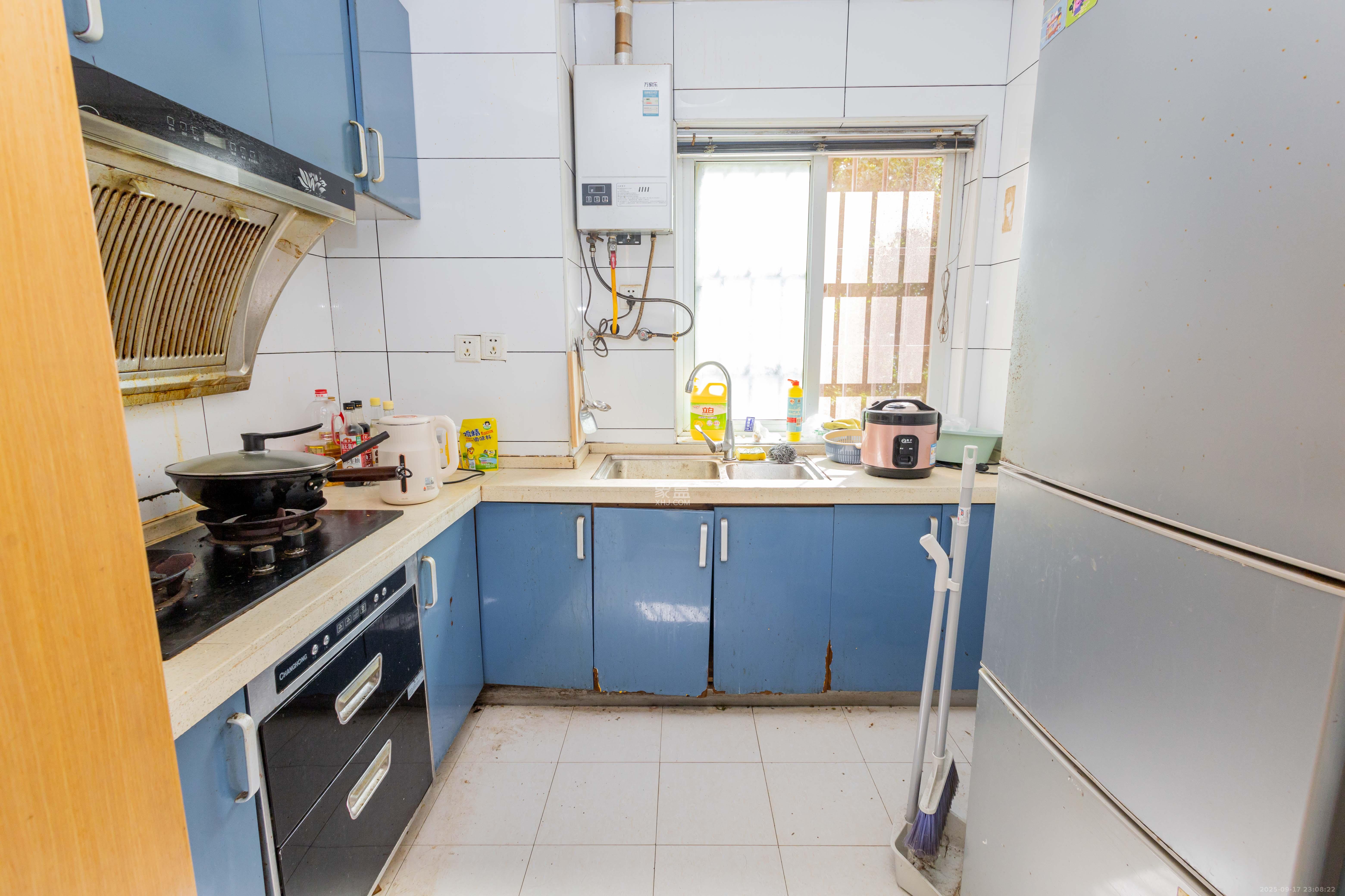 东业苹果社区  2室1厅1卫    36.0万厨房