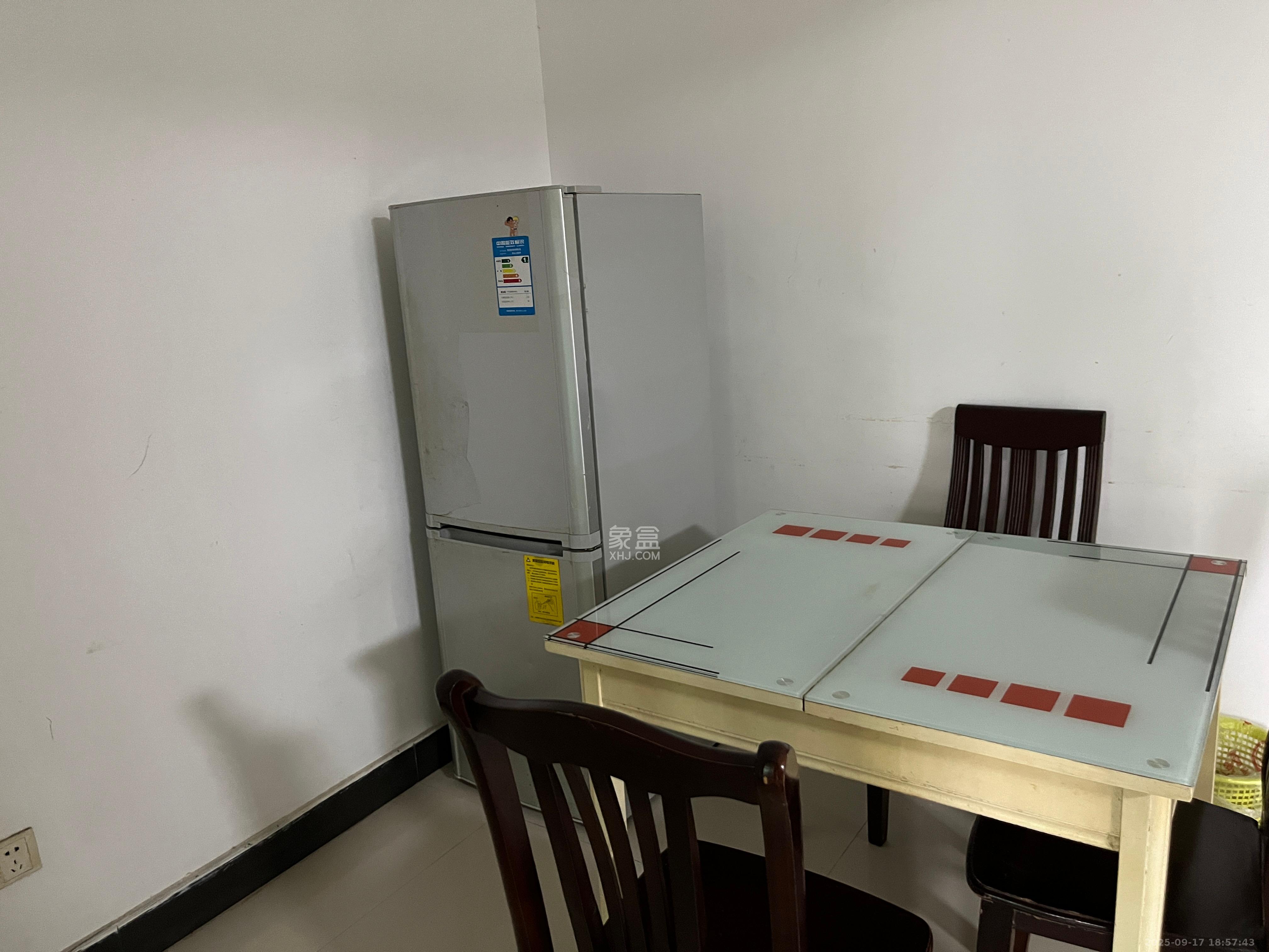 景香苑  2室2厅1卫    2000.0元/月室内图