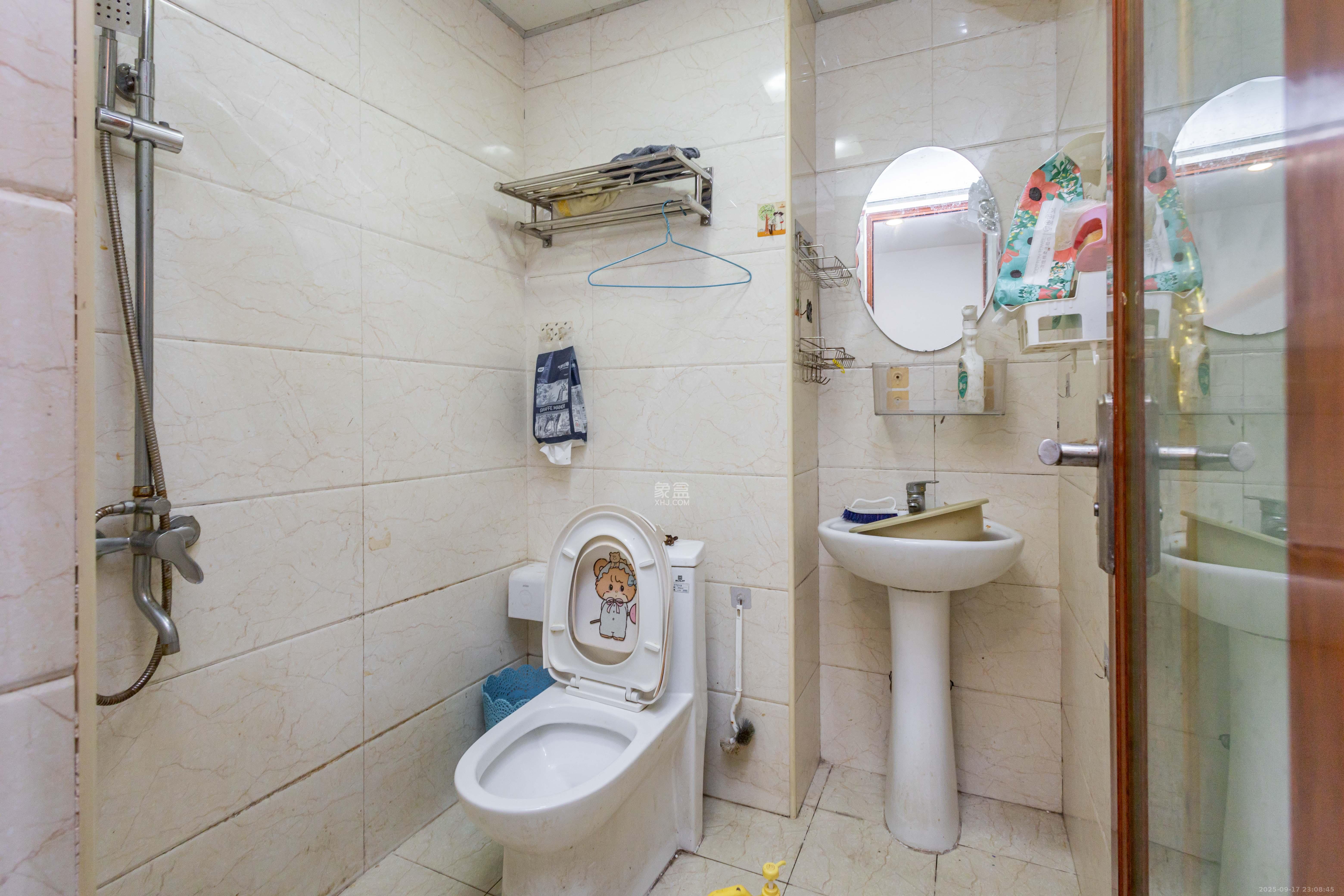 方略90公馆 1室1厅1卫 20.0万 方略90公馆 1室1厅1卫 20.0万卫生间