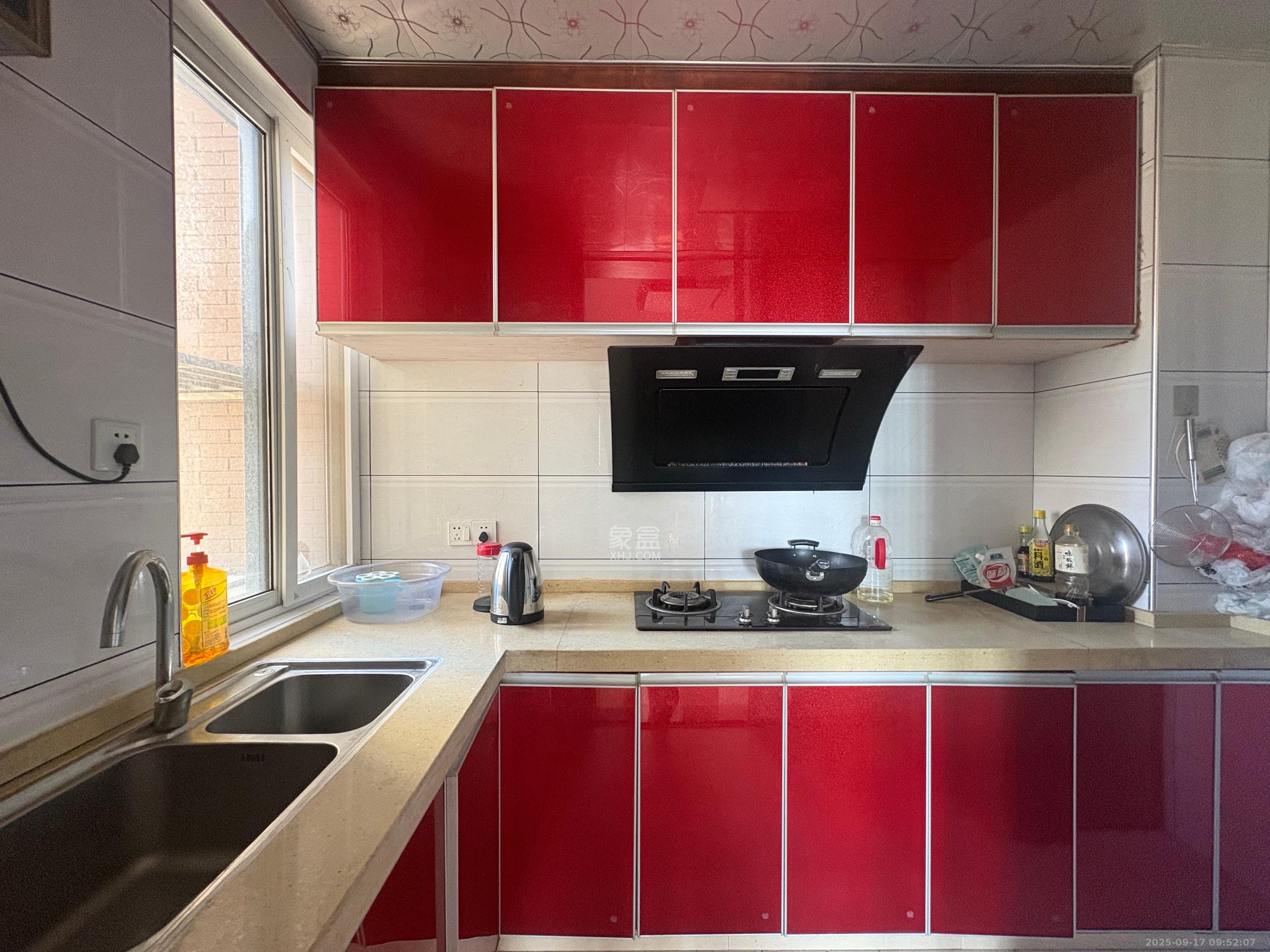 楚天世纪城东苑 3室2厅1卫 1600.00元/月 楚天世纪城东苑 3室2厅1卫 1600.00元/月室内图