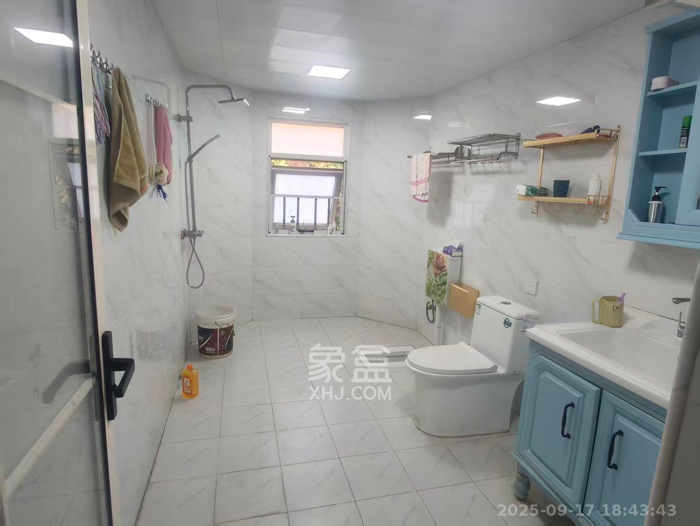 嘉华城(一期) 5室2厅2卫 7000.0元/月 嘉华城(一期) 5室2厅2卫 7000.0元/月室内图