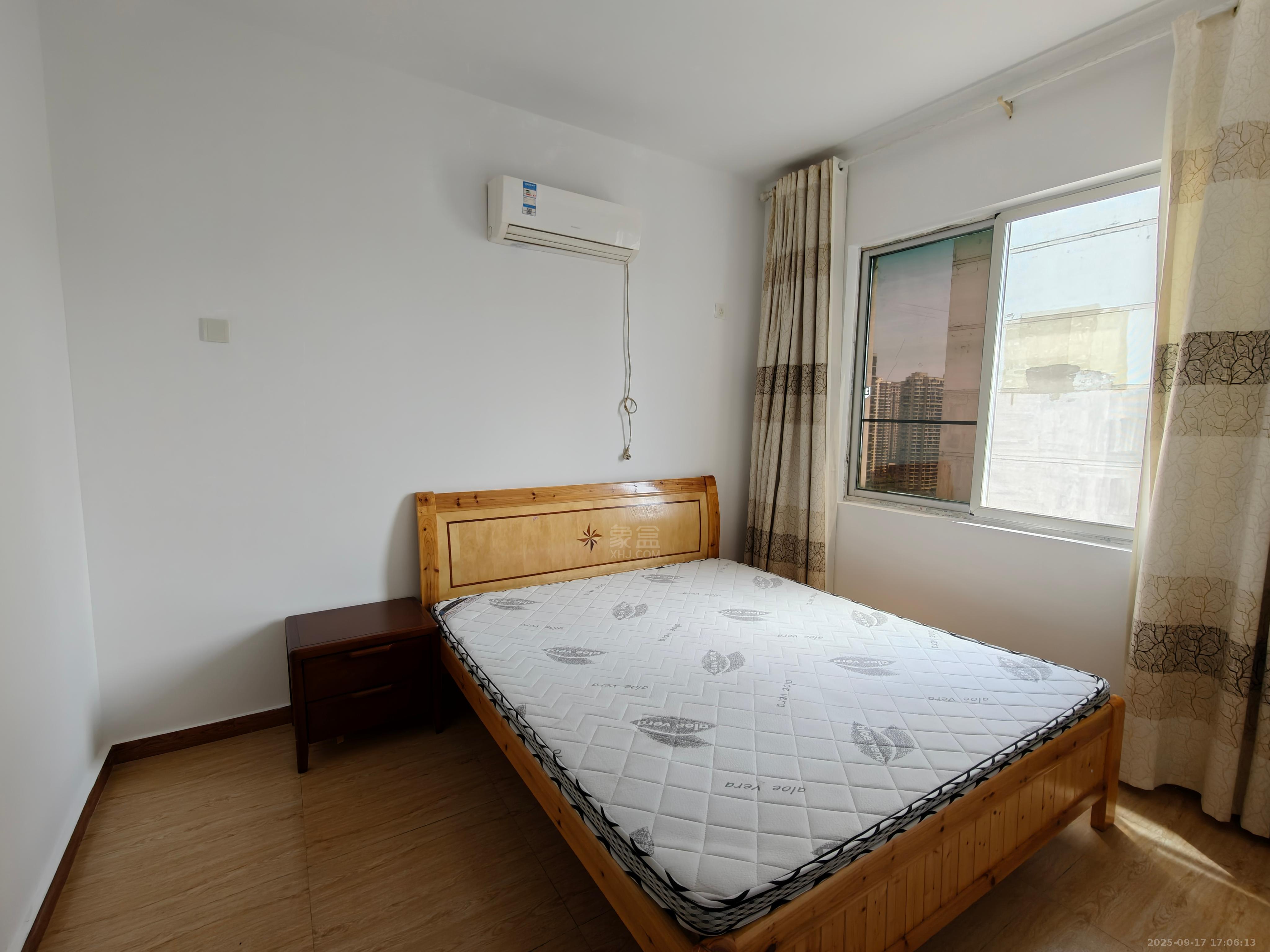 山河锦园 2室2厅1卫 1400.0元/月 山河锦园 2室2厅1卫 1400.0元/月室内图