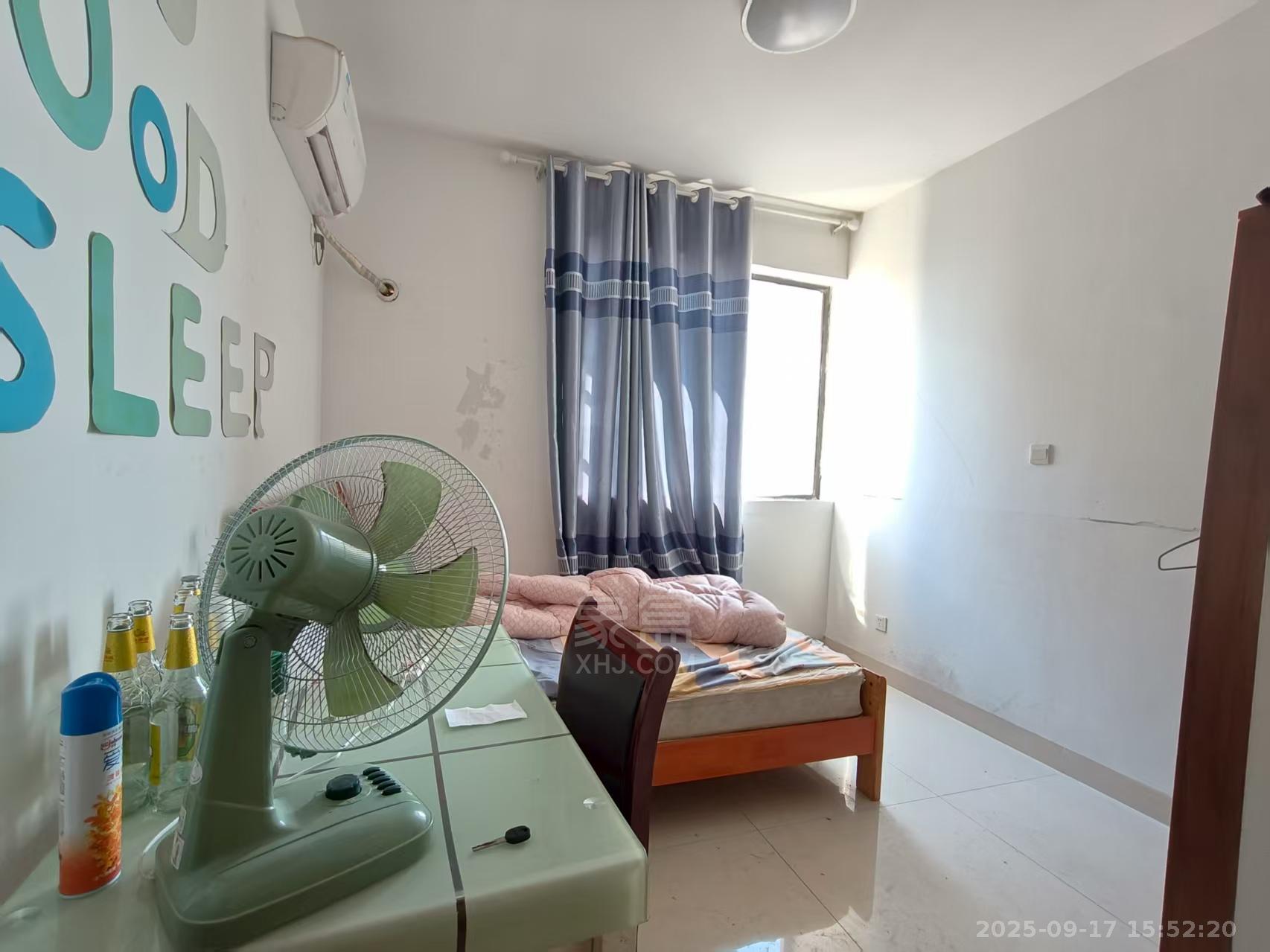 华晨御园  3室2厅1卫    1300.0元/月室内图