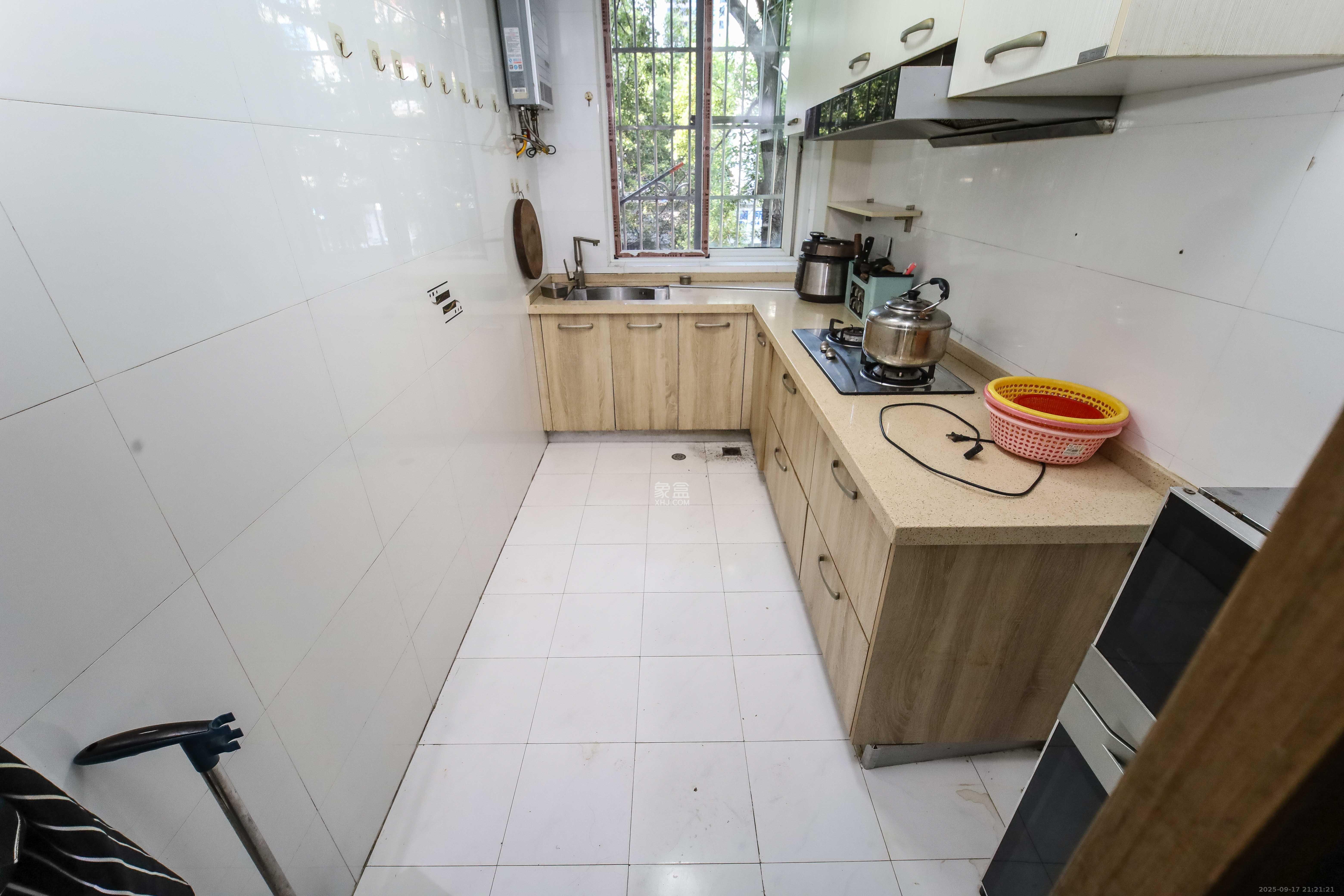 锦绣中星  2室2厅1卫    49.0万厨房