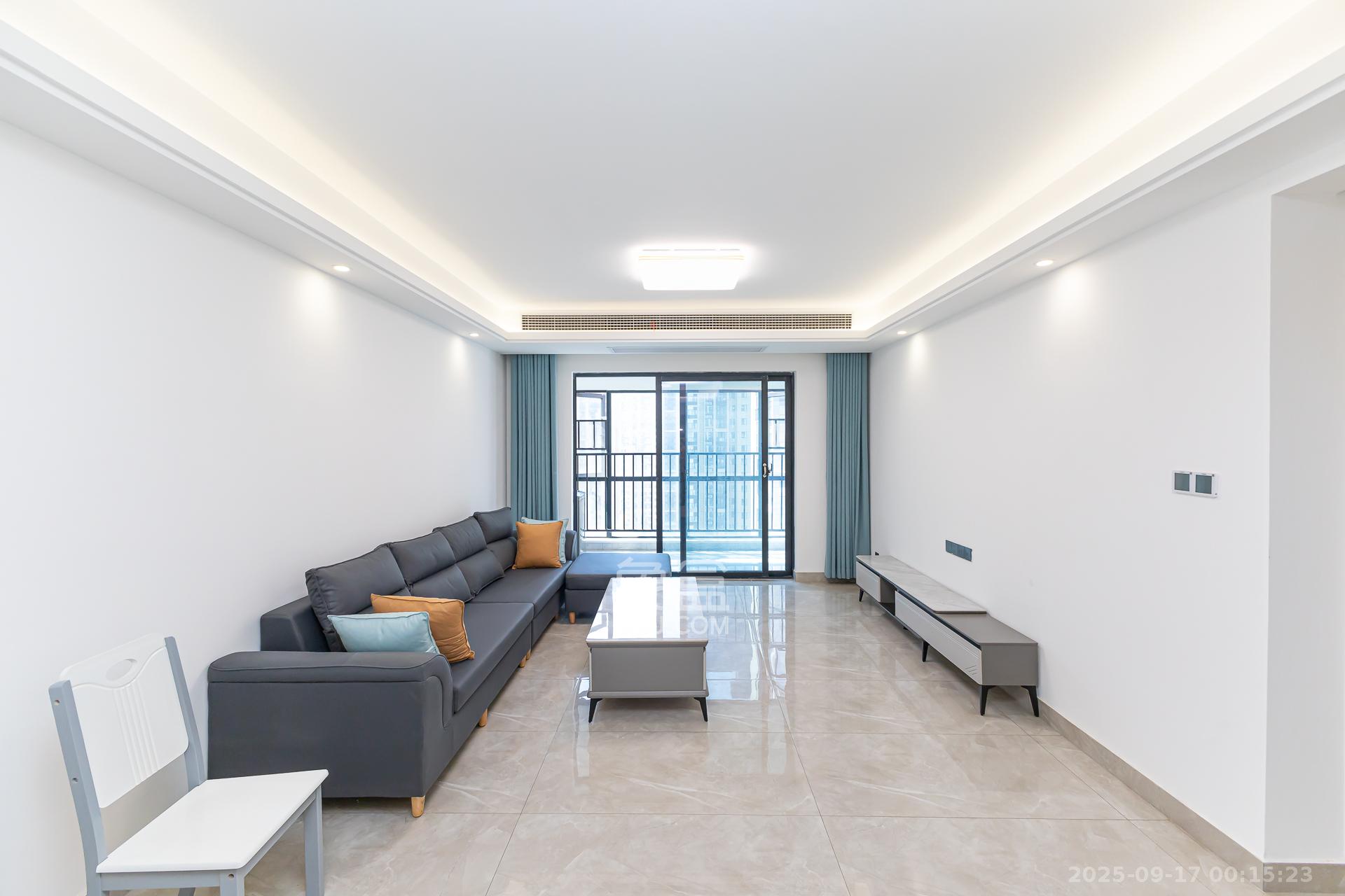 金富湘江悦城  1室0厅0卫    132.0万 金富湘江悦城  1室0厅0卫    132.0万