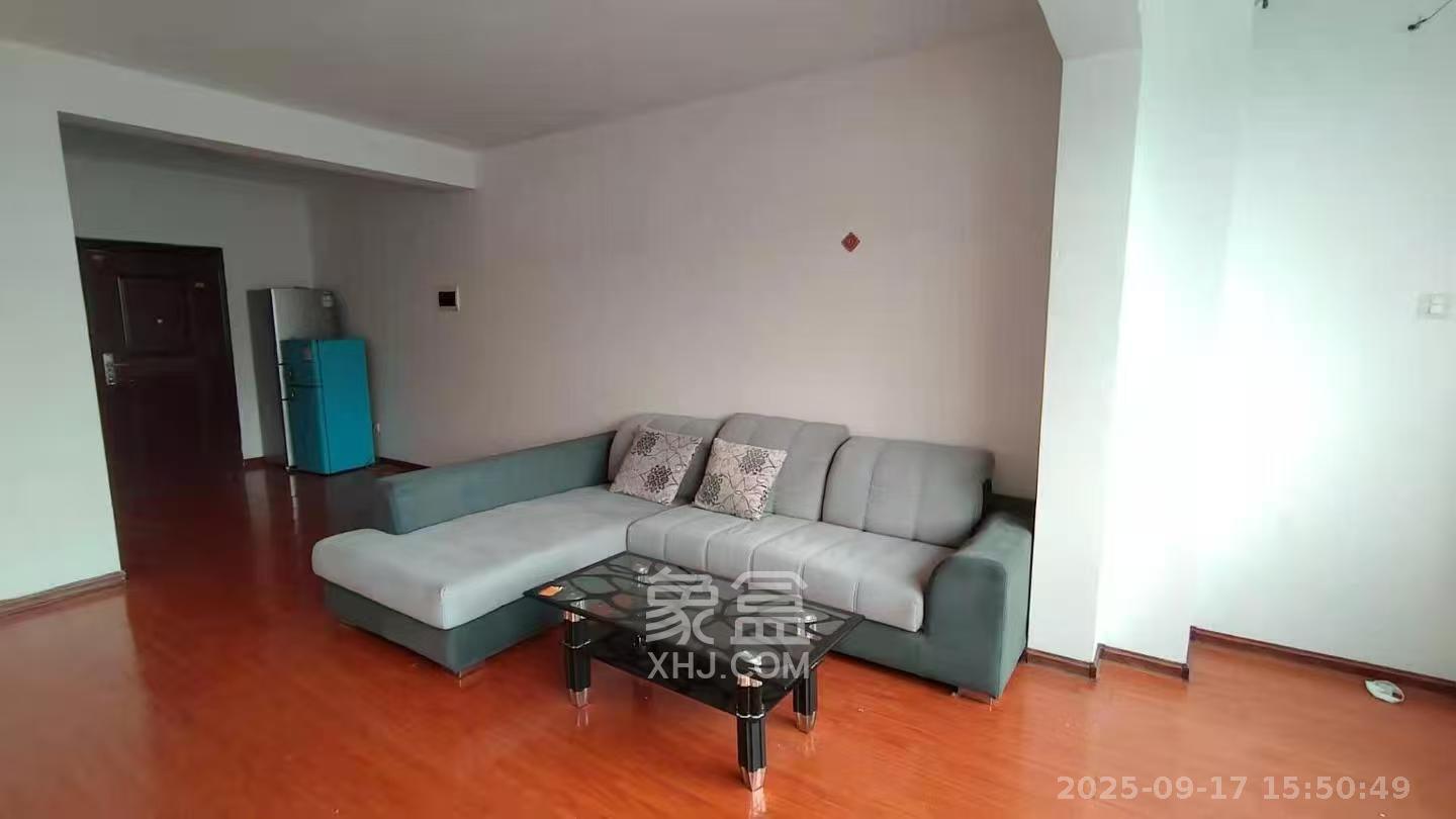 锦湘国际星城三期(锦绣苑) 1室1厅1卫 1500.0元/月 锦湘国际星城三期(锦绣苑) 1室1厅1卫 1500.0元/月室内图