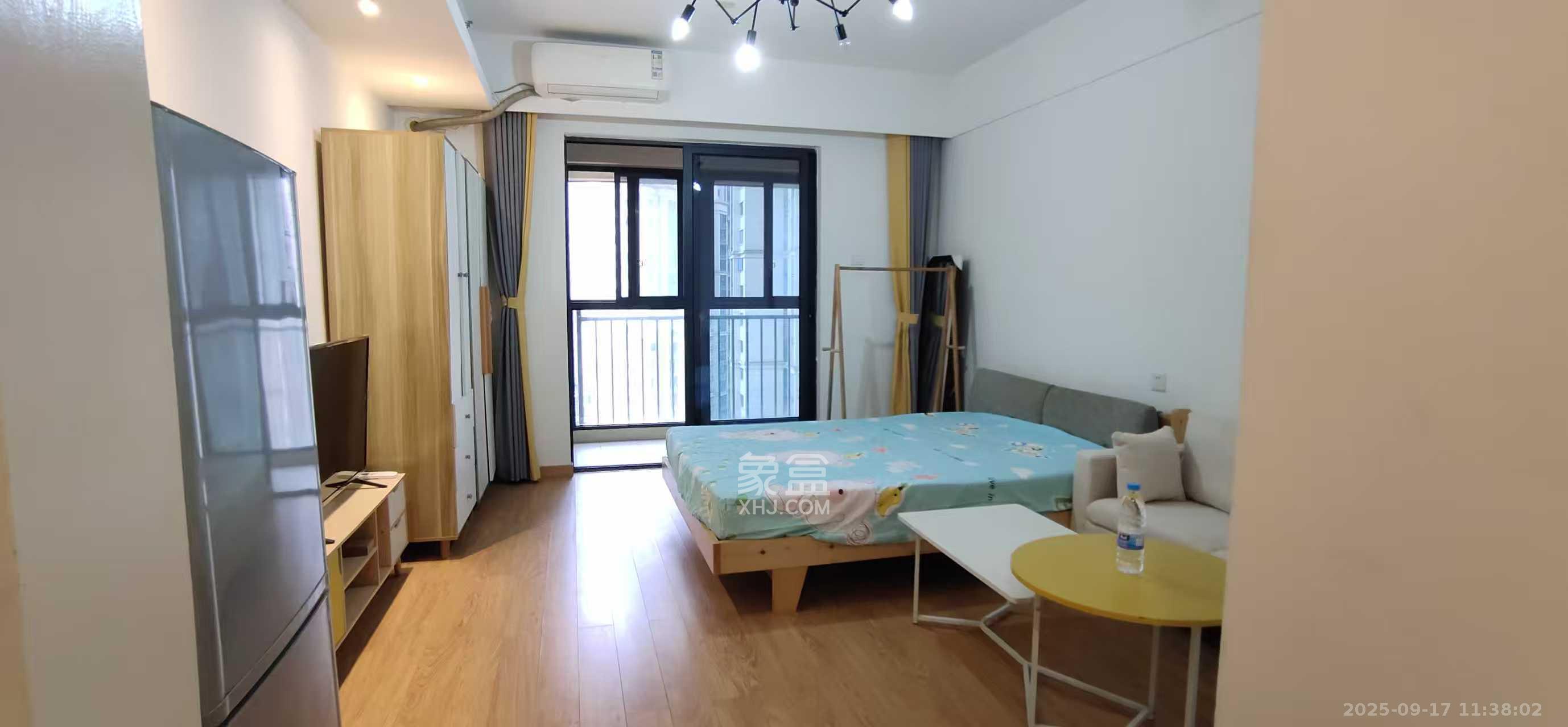 荣泰广场 1室1厅1卫 1200.0元/月 荣泰广场 1室1厅1卫 1200.0元/月室内图