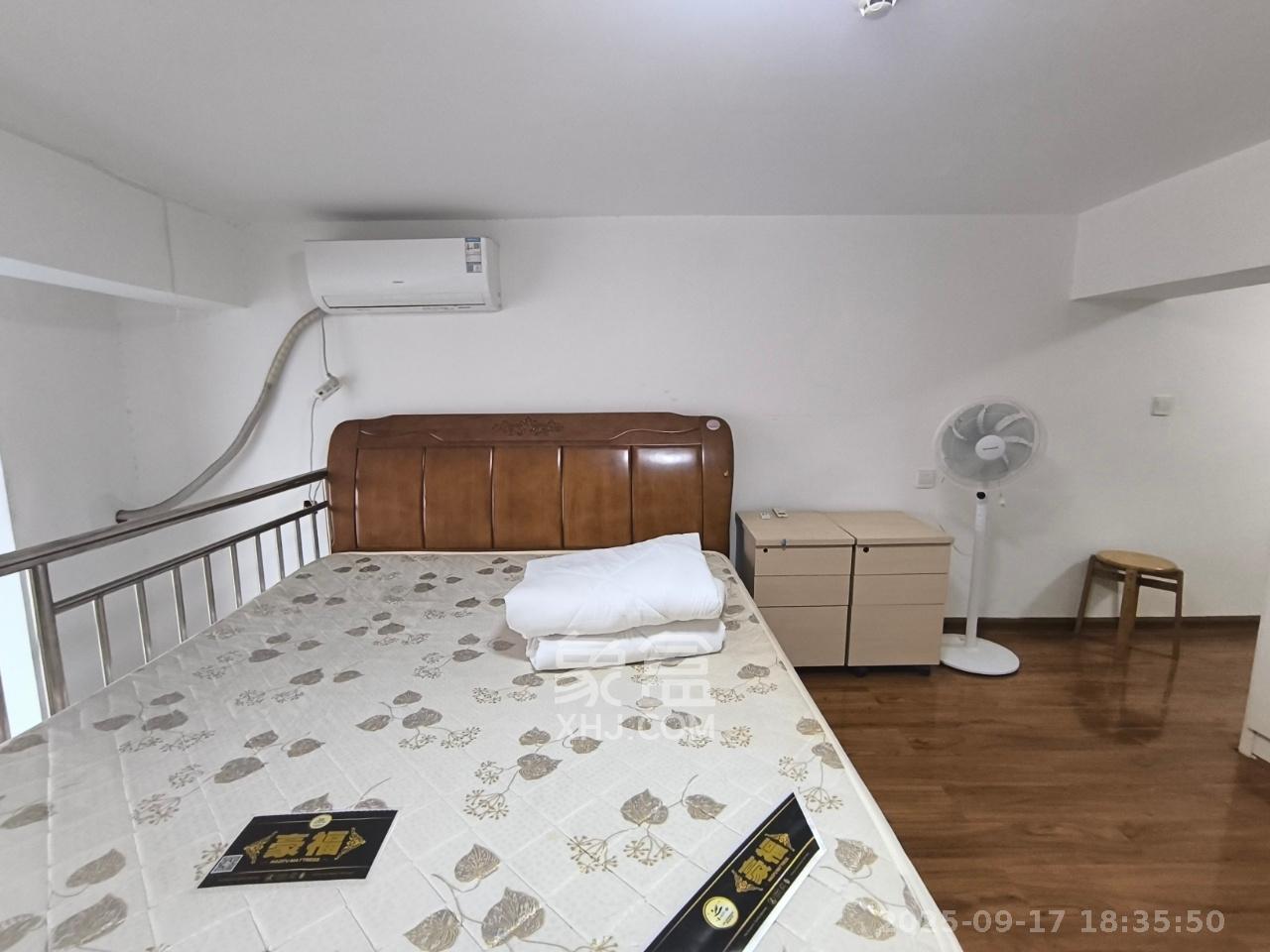 洋湖时代  1室1厅1卫    1300.0元/月 洋湖时代  1室1厅1卫    1300.0元/月室内图