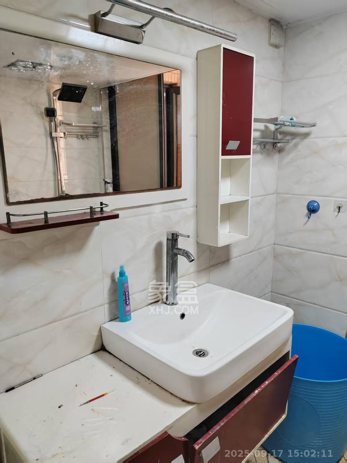 深业睿城 3室2厅1卫 1900.0元/月 深业睿城 3室2厅1卫 1900.0元/月室内图