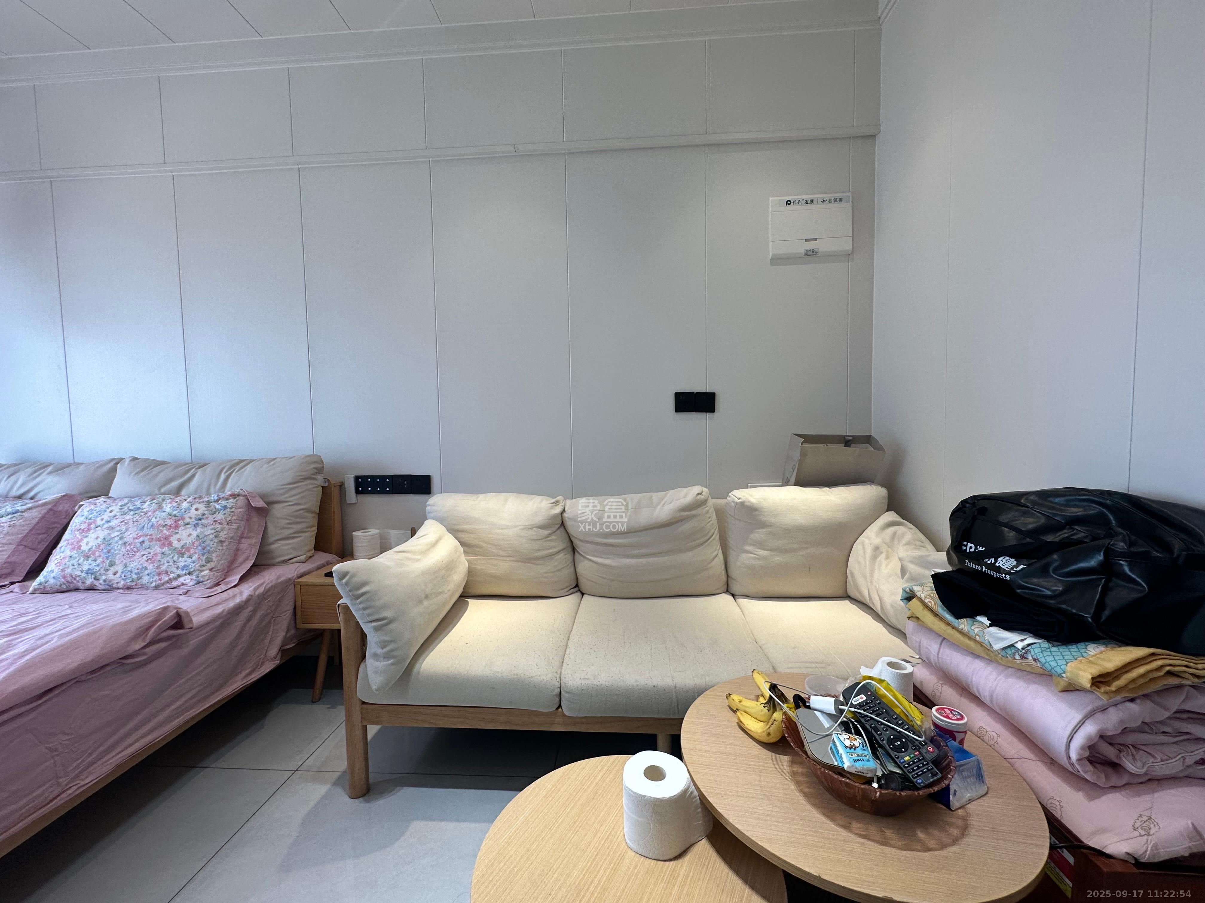 保利天禧EF区  1室1厅1卫    1800.0元/月 保利天禧EF区  1室1厅1卫    1800.0元/月室内图