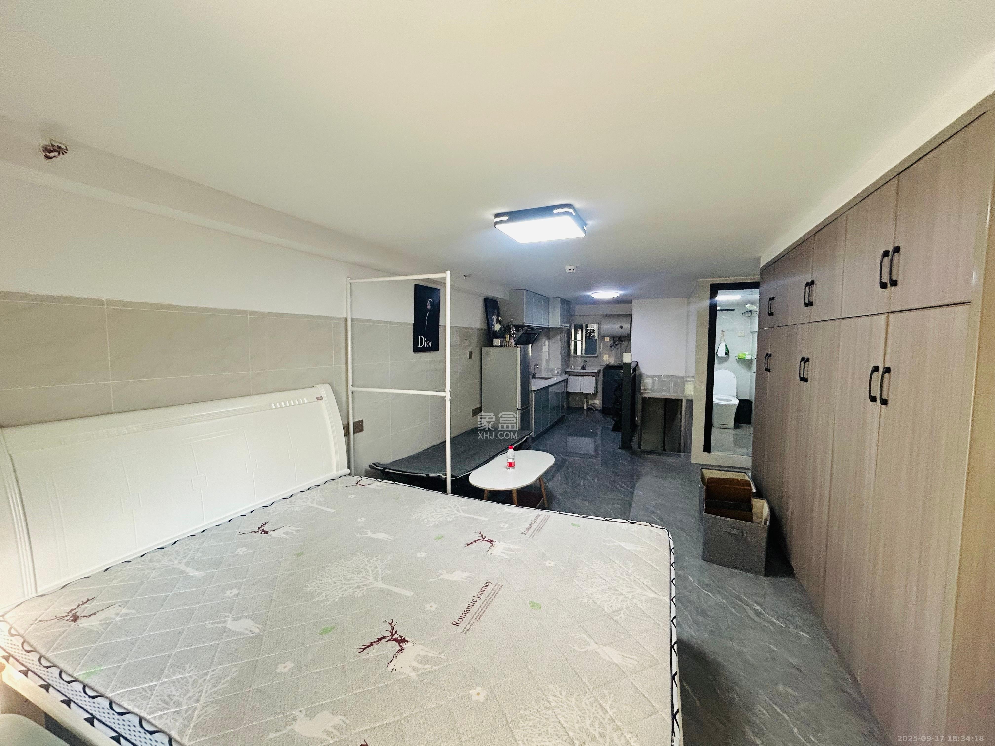 华润琨瑜府  1室1厅1卫    1500.0元/月室内图