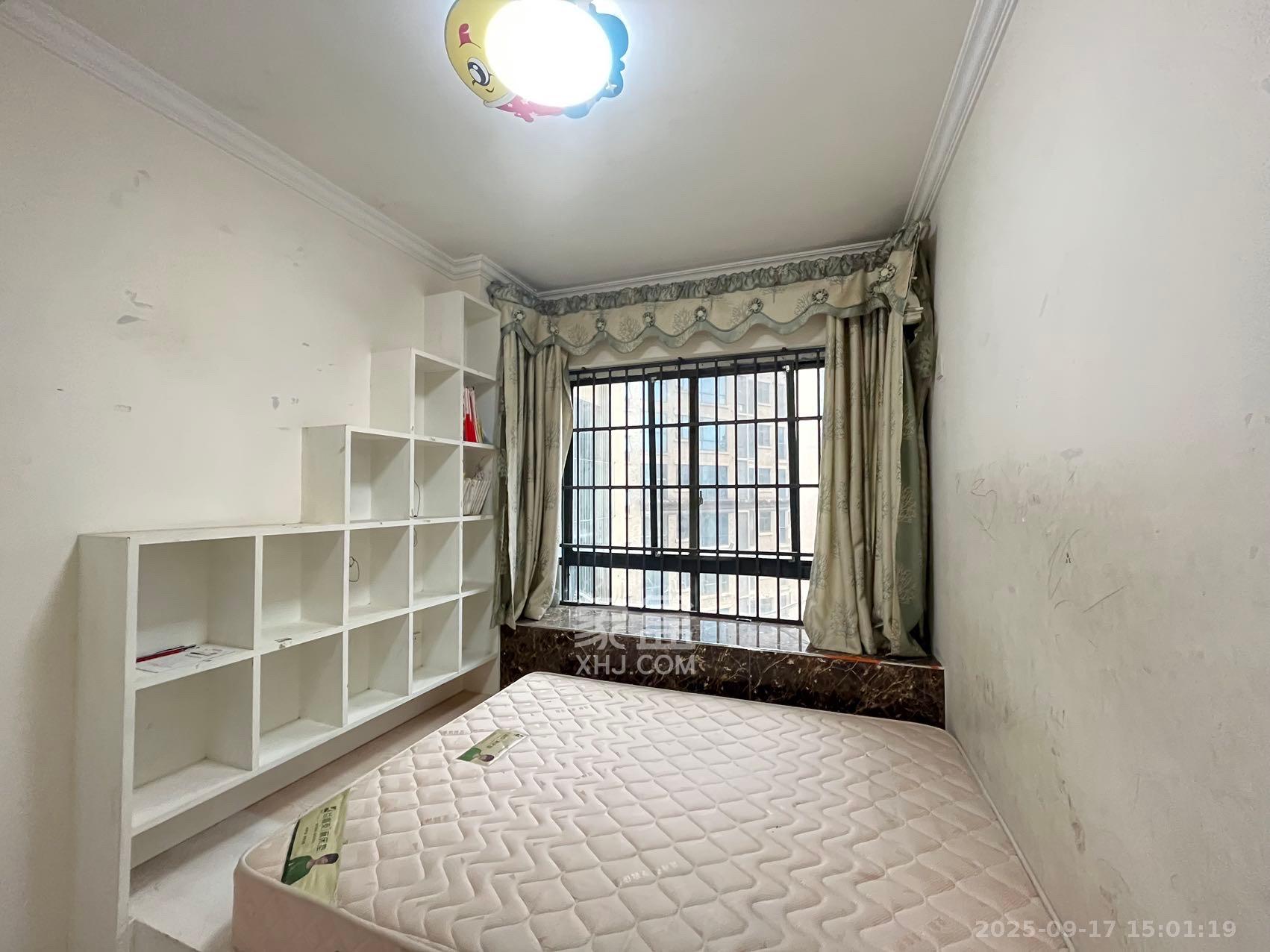 中南红领邦(红星嘉和苑) 3室1厅1卫 1800.0元/月 中南红领邦(红星嘉和苑) 3室1厅1卫 1800.0元/月室内图